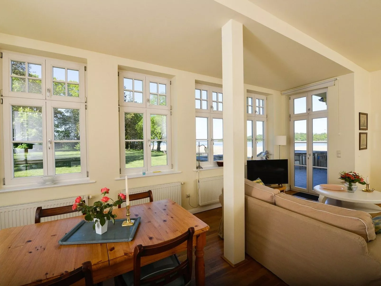 Wohnung im ersten Obergeschoss des Gutshauses-Binnen