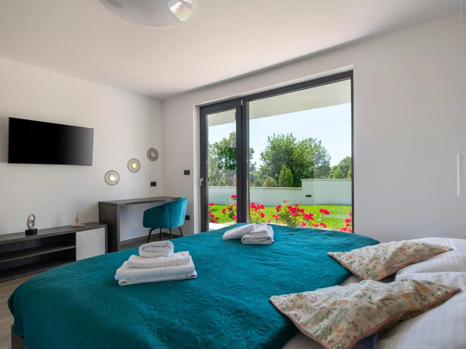 Villa MaEm-Image-tags.info