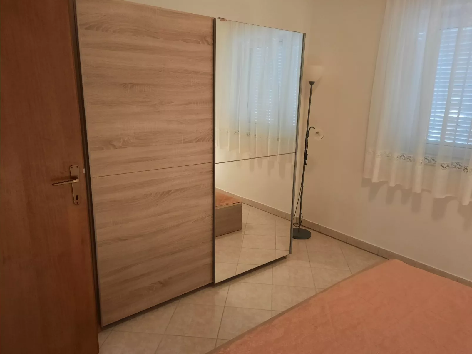 Mit privater Terrasse-Binnen