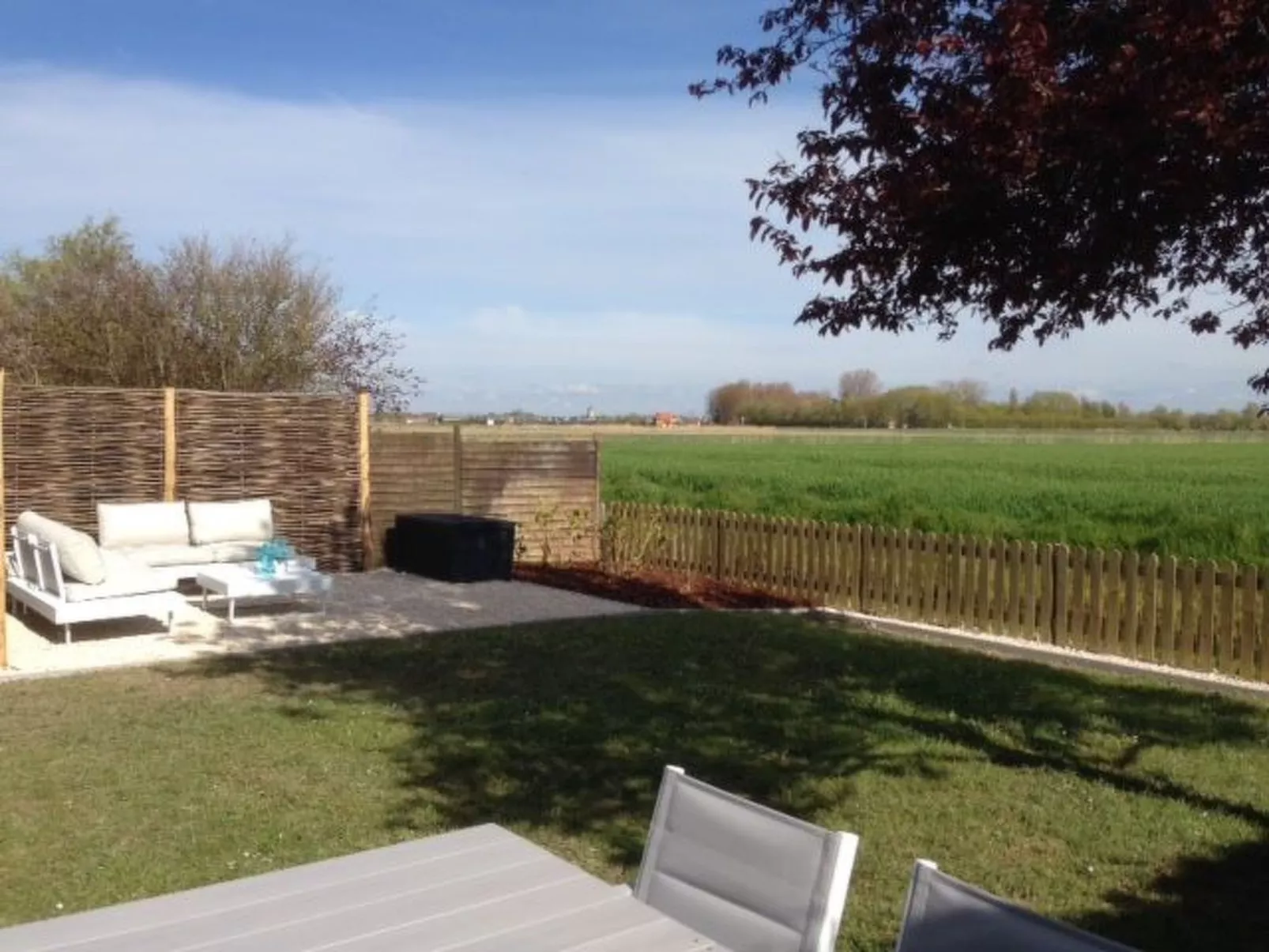 Polderwind mit Blick auf die Felder - Binnen