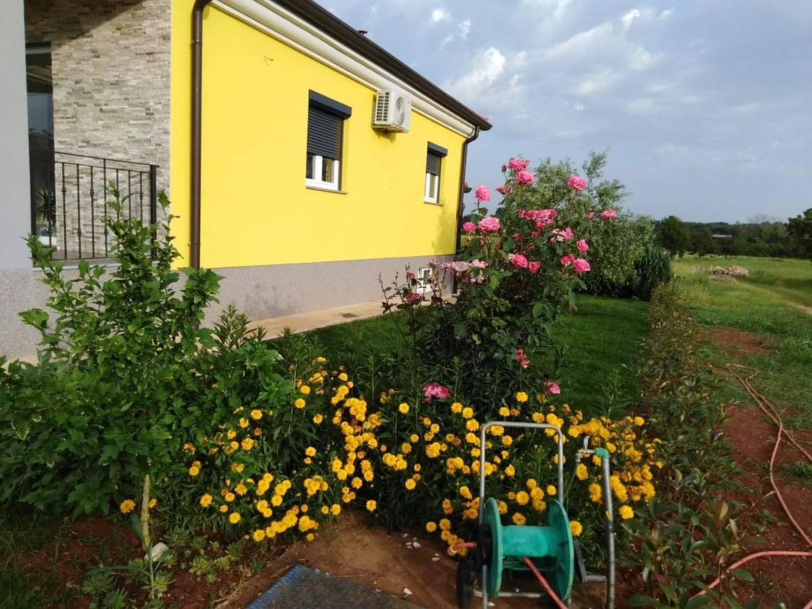 Mit Terrasse, Grill und Garten-Binnen