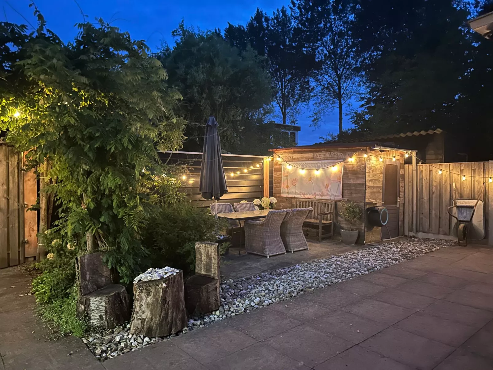 "Cottage" mit Wallbox-Buiten