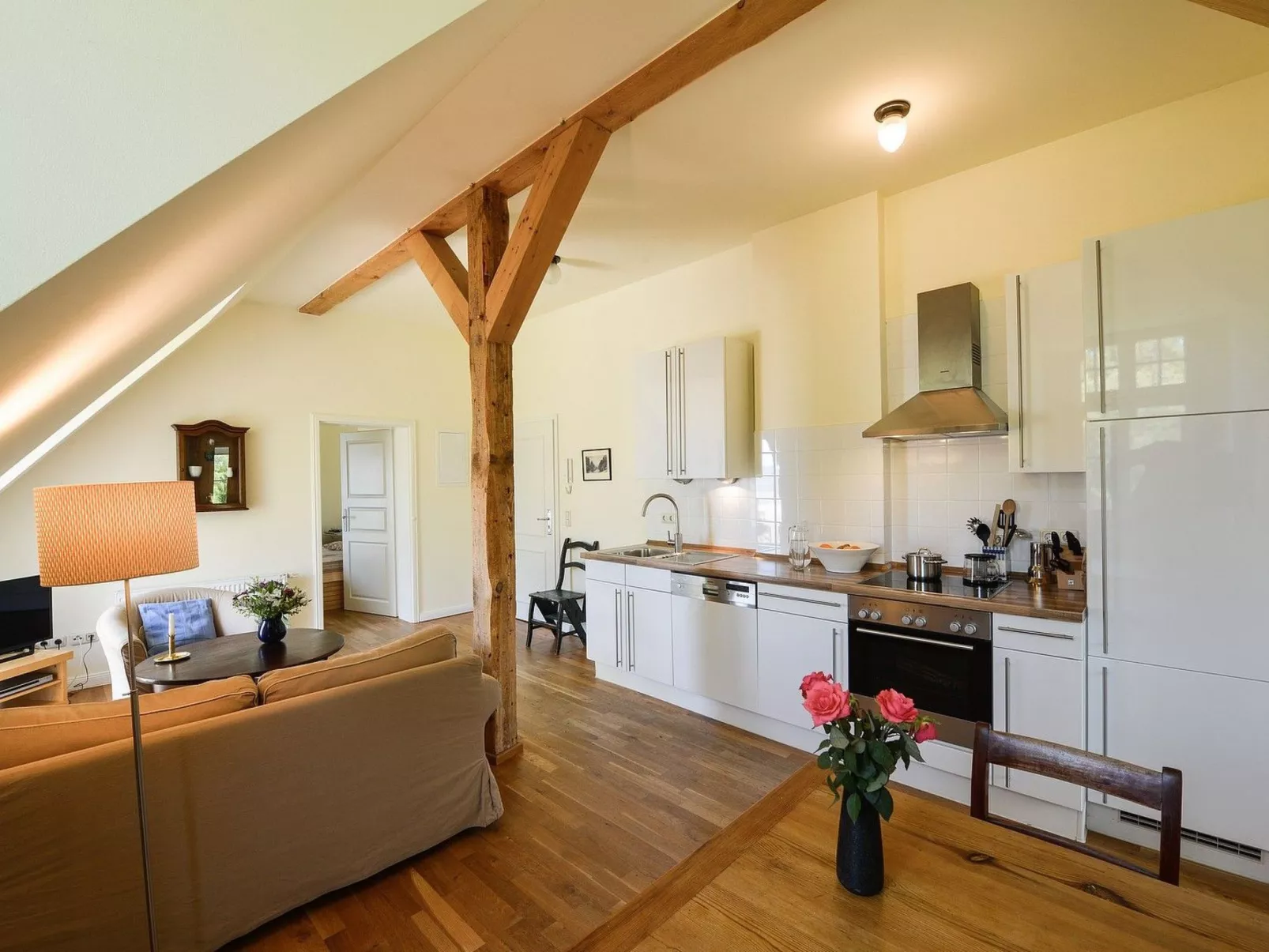 Wohnung im zweiten Obergeschoss des Gutshauses-Binnen