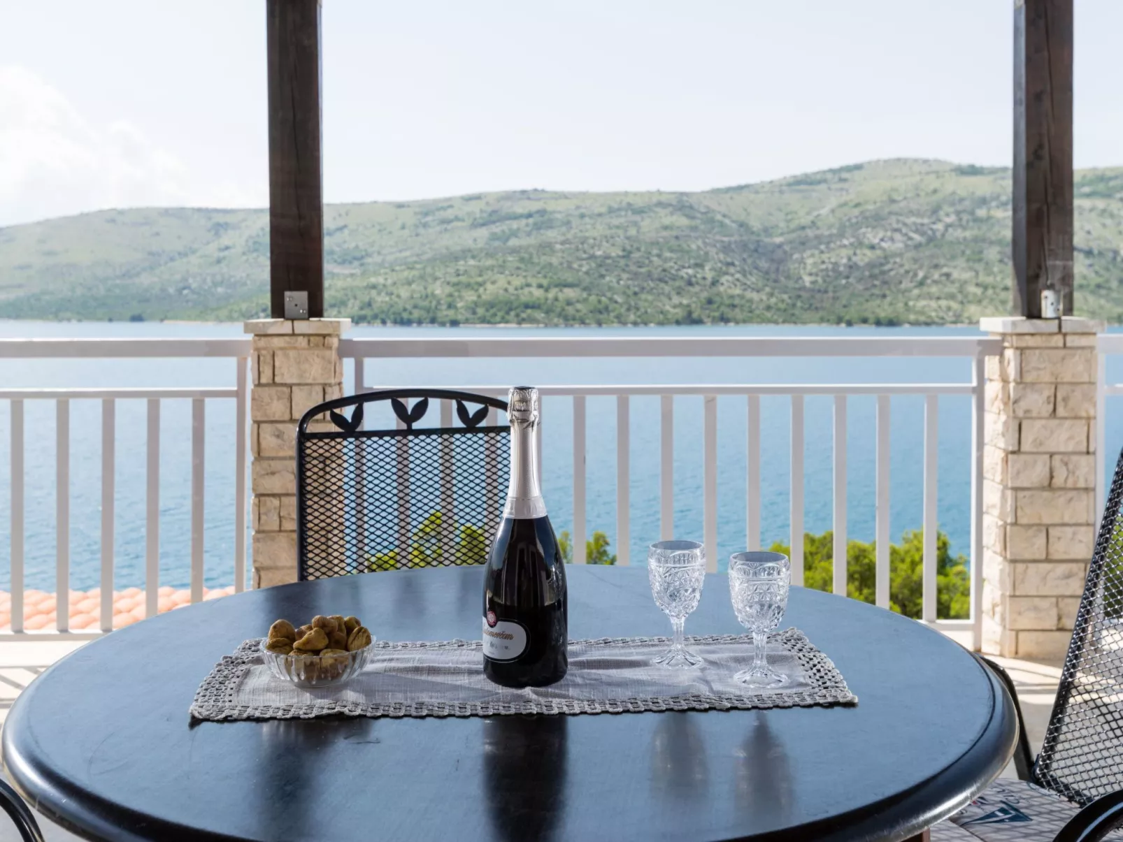 Seaside Villa Lara mit beheiztem Swimmingpool-Buiten