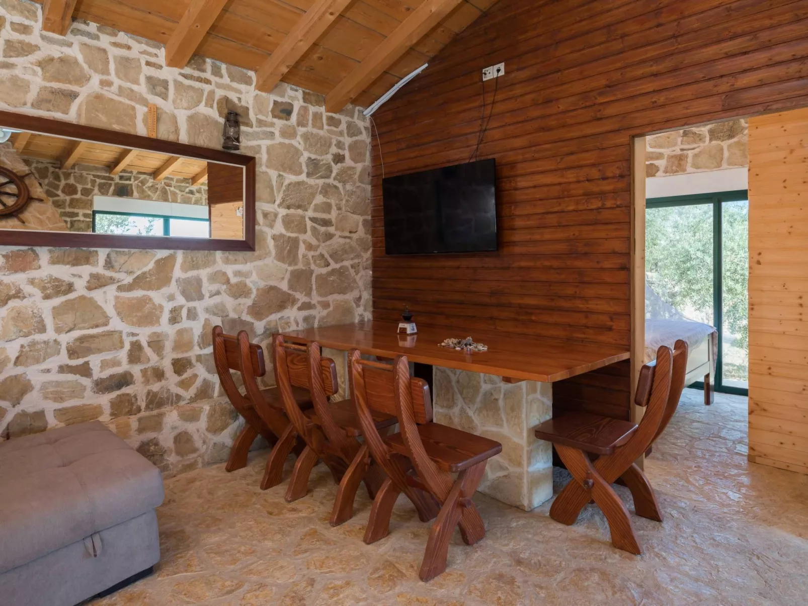 Ferienvilla Kalista mit Pool und tollem Ausblick-Binnen