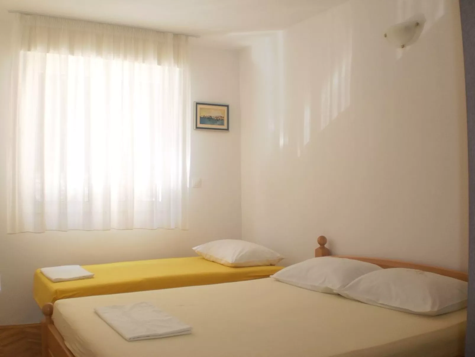 Moderne Ferienwohnung in Omiš mit Terrasse und Garten-Binnen