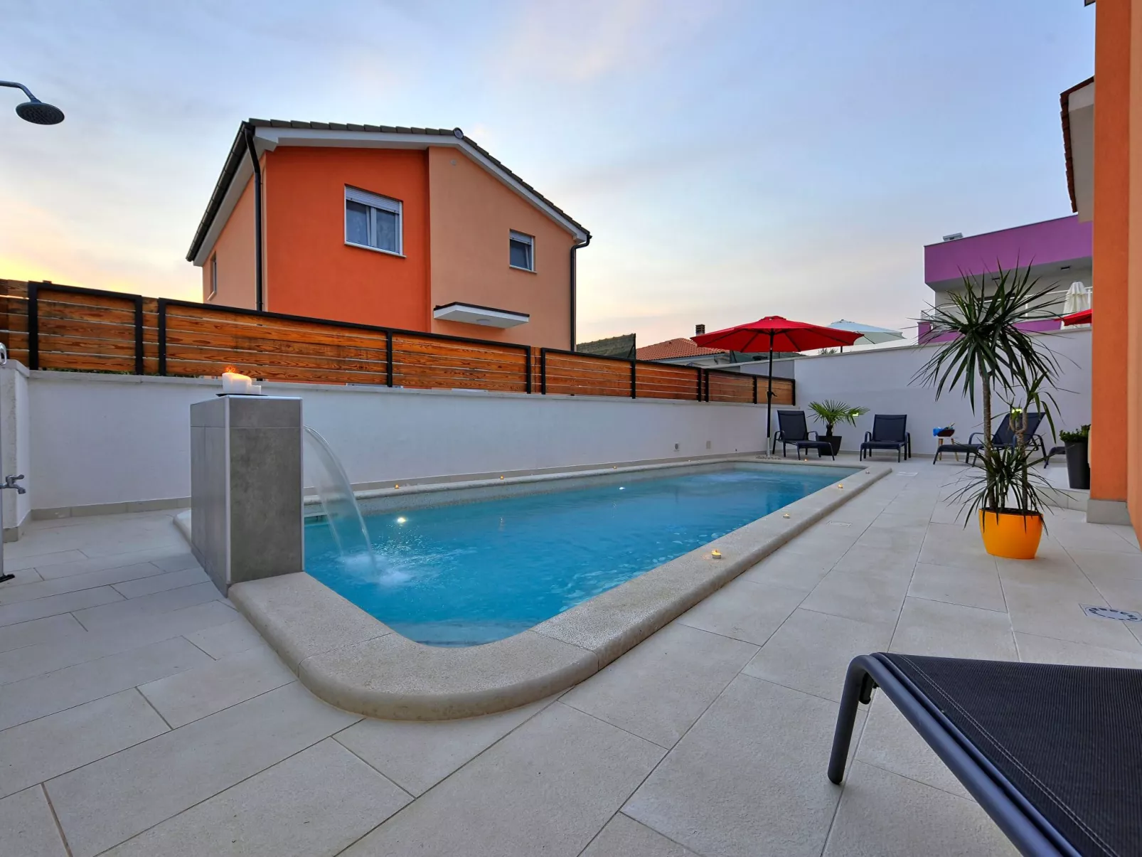 "Villa Amosa"-Image-tags.info