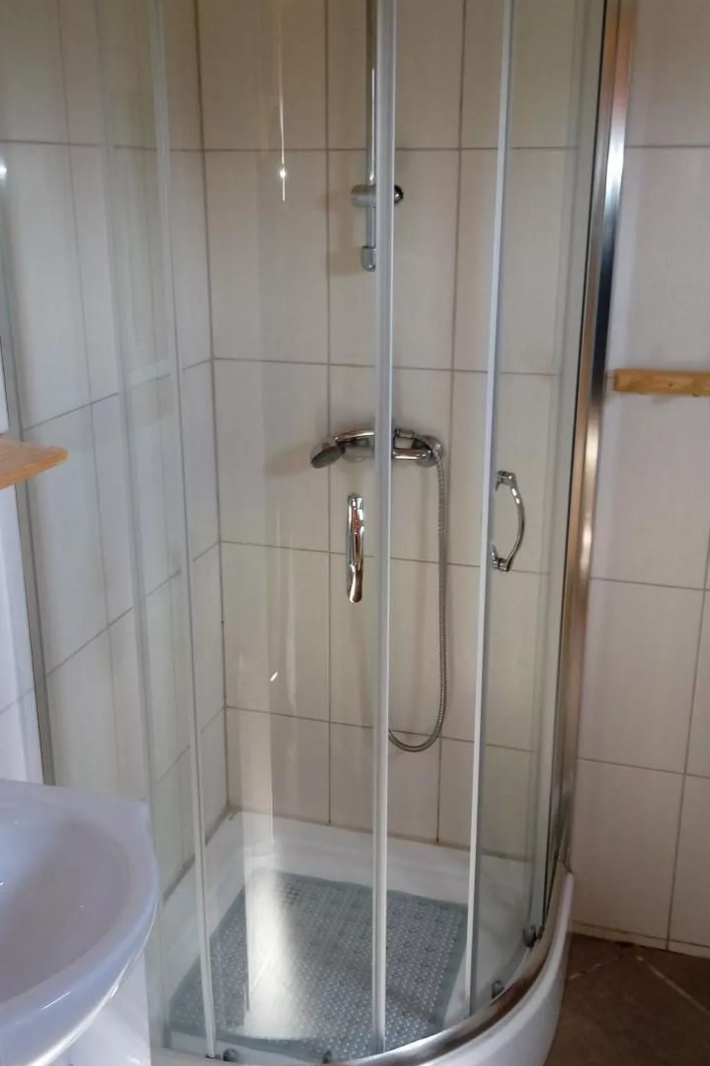 Strandnahes Ferienhaus mit Grill in Ustka-Binnen