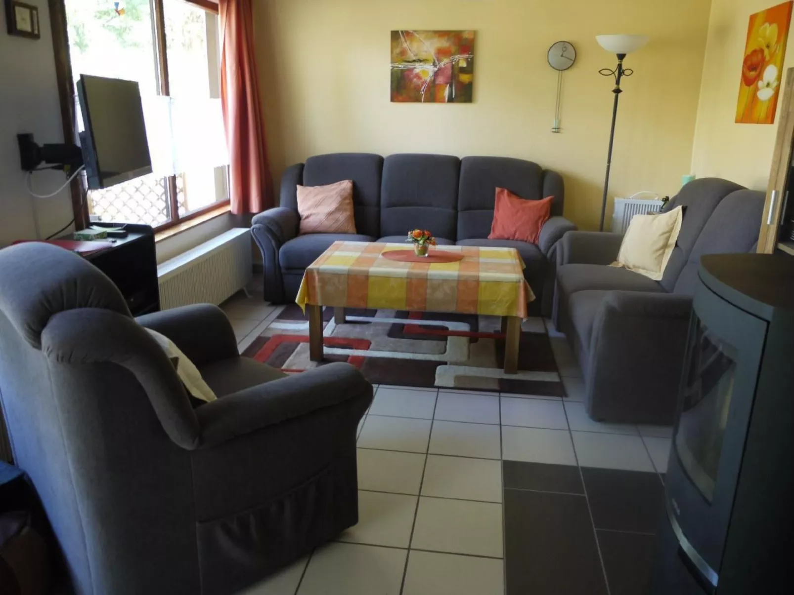 Gemütliches Haus im Feriendorf Silbersee-Binnen