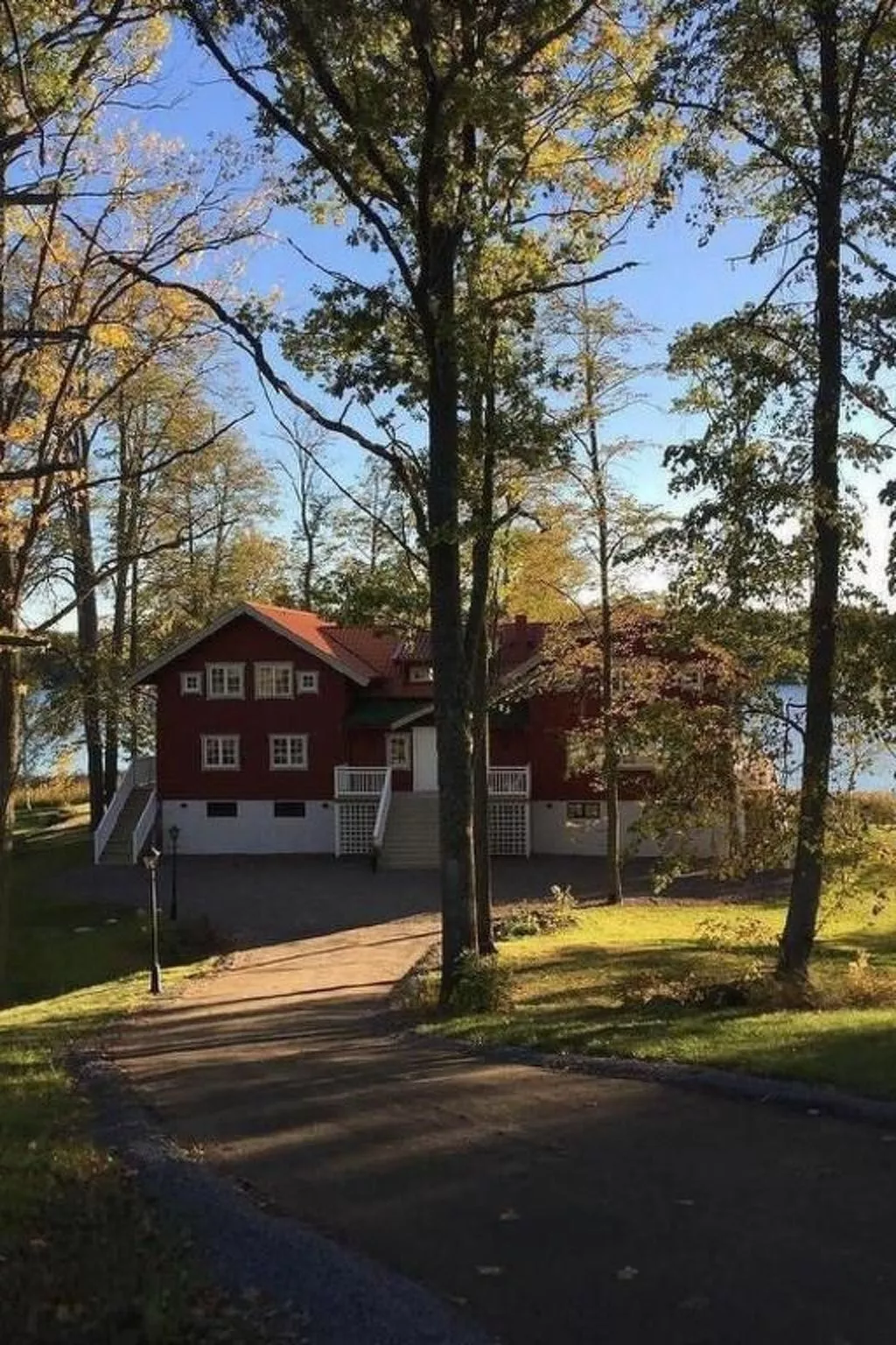 Grosses Sommerhaus direkt am See-Buiten