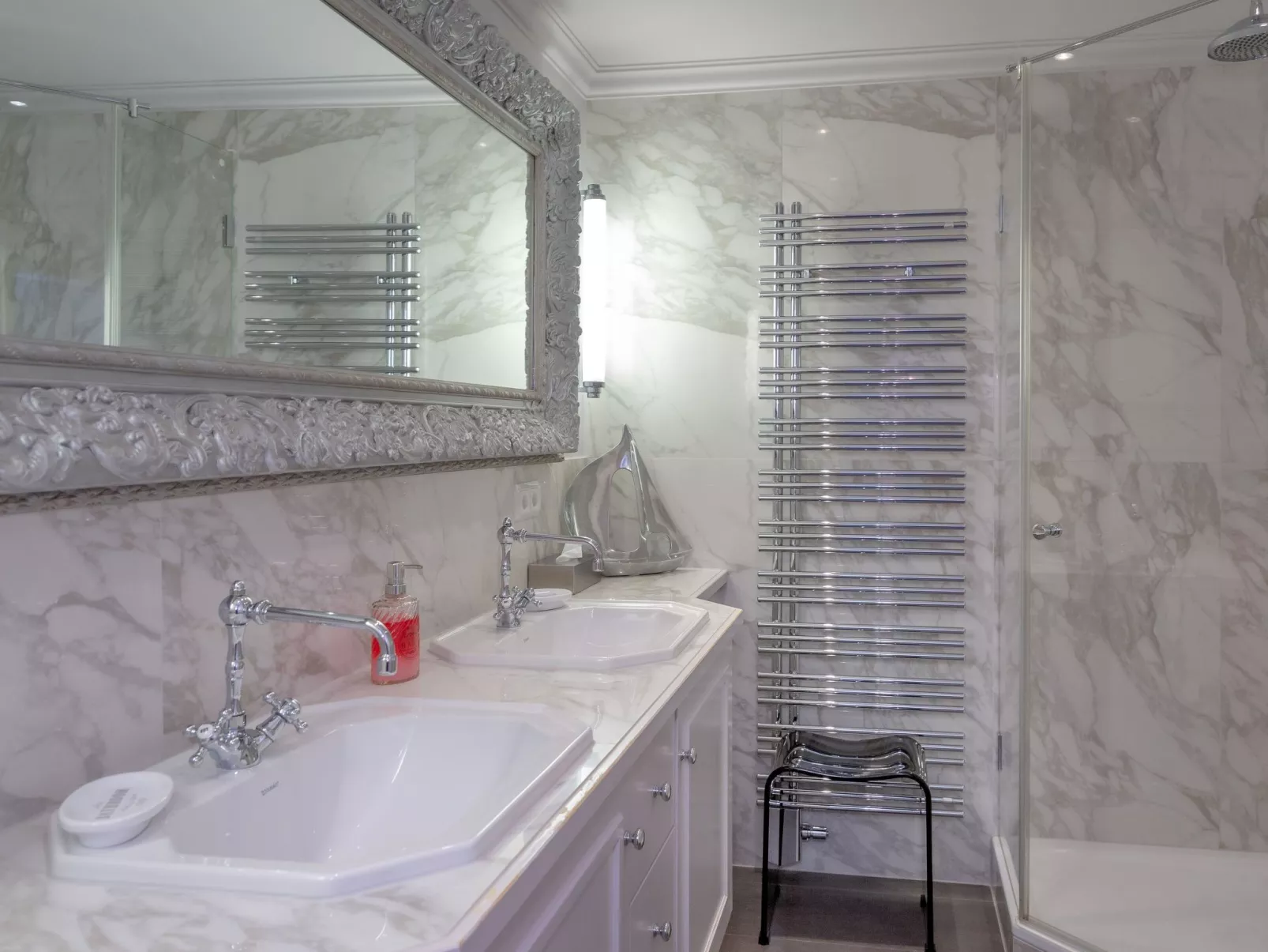 Wünderschöner Hausteil mit Garten-Binnen