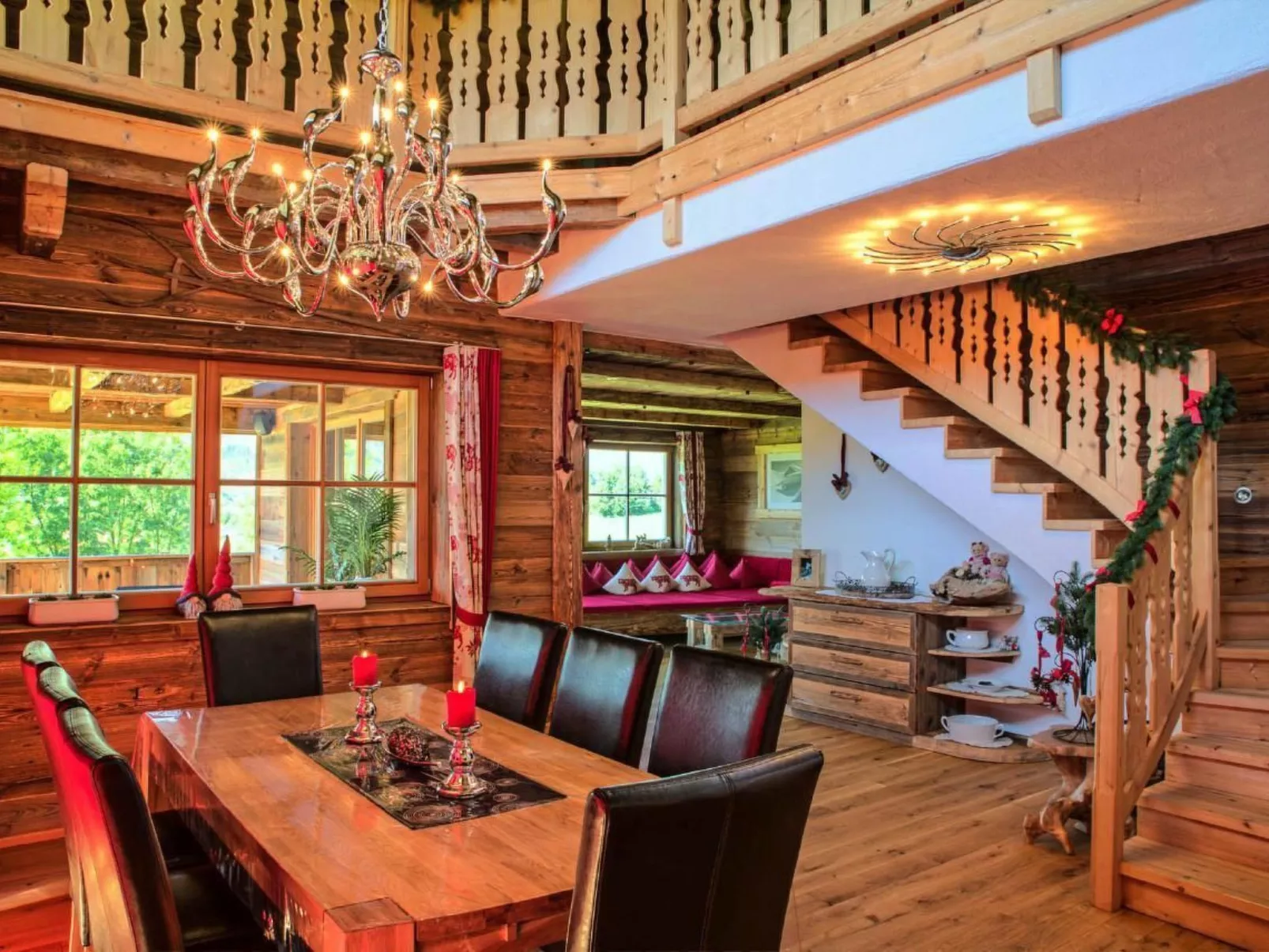 Sunny Hideaway-Binnen