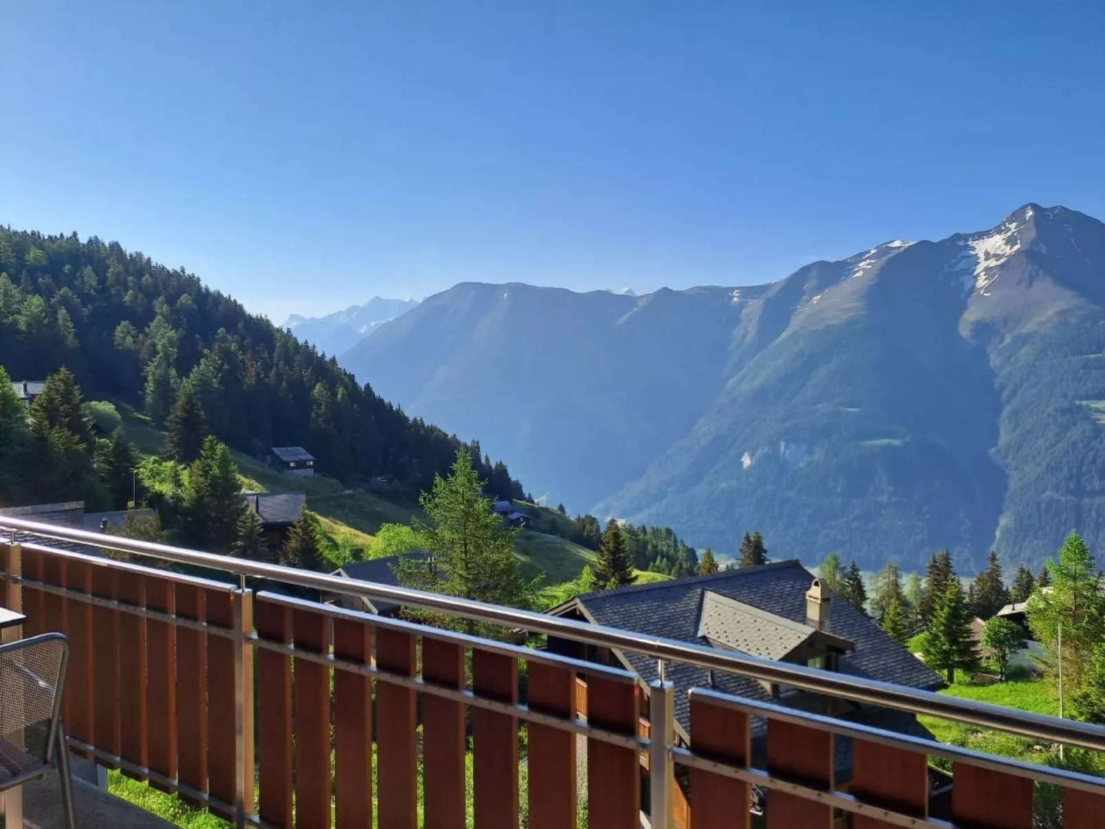 Chalet Brunnquell-Image-tags.info