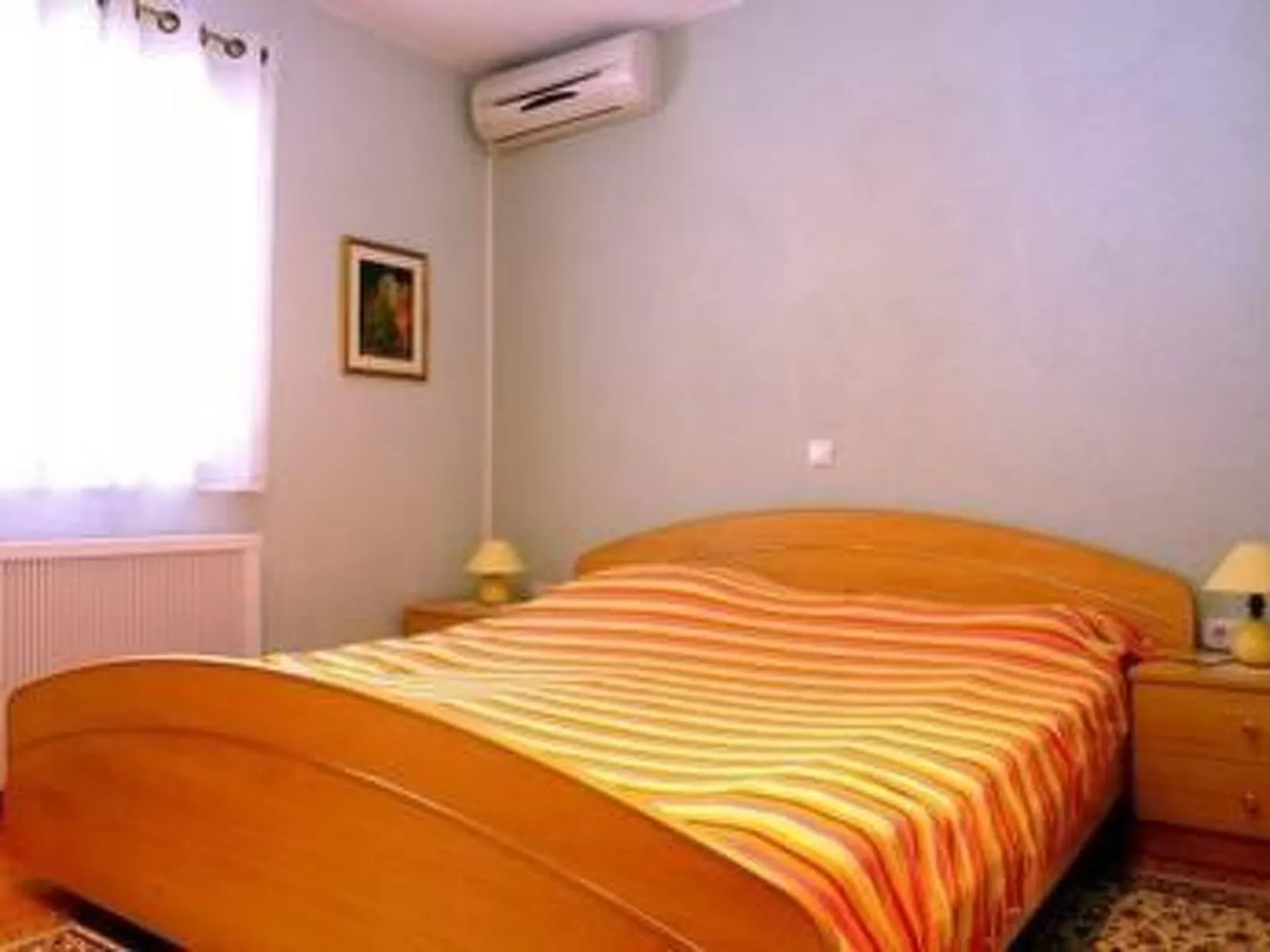 In Buje mit Barbecue-Binnen