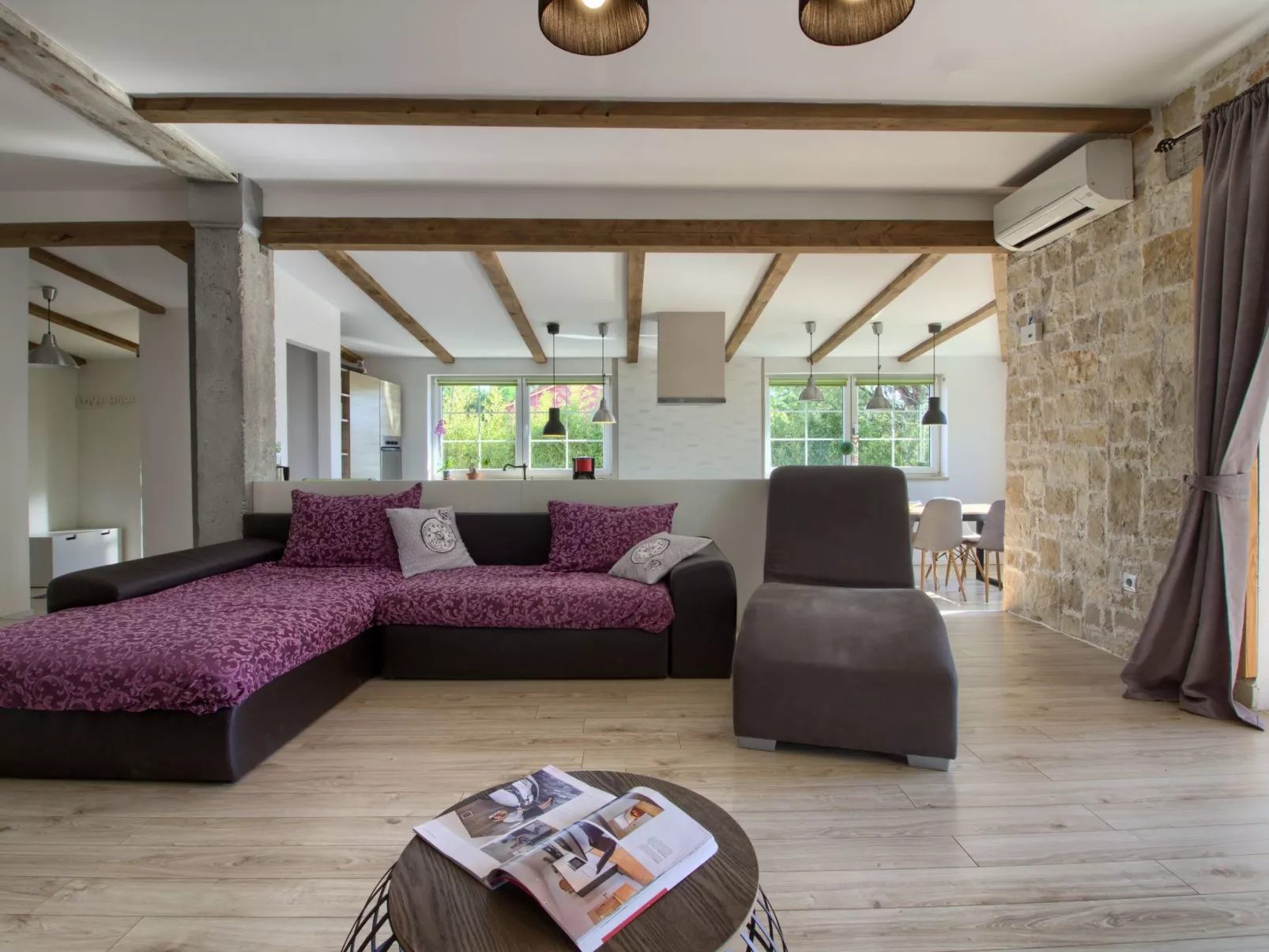 Ferienvilla 'Villa Nikolina' mit privatem Pool-Binnen