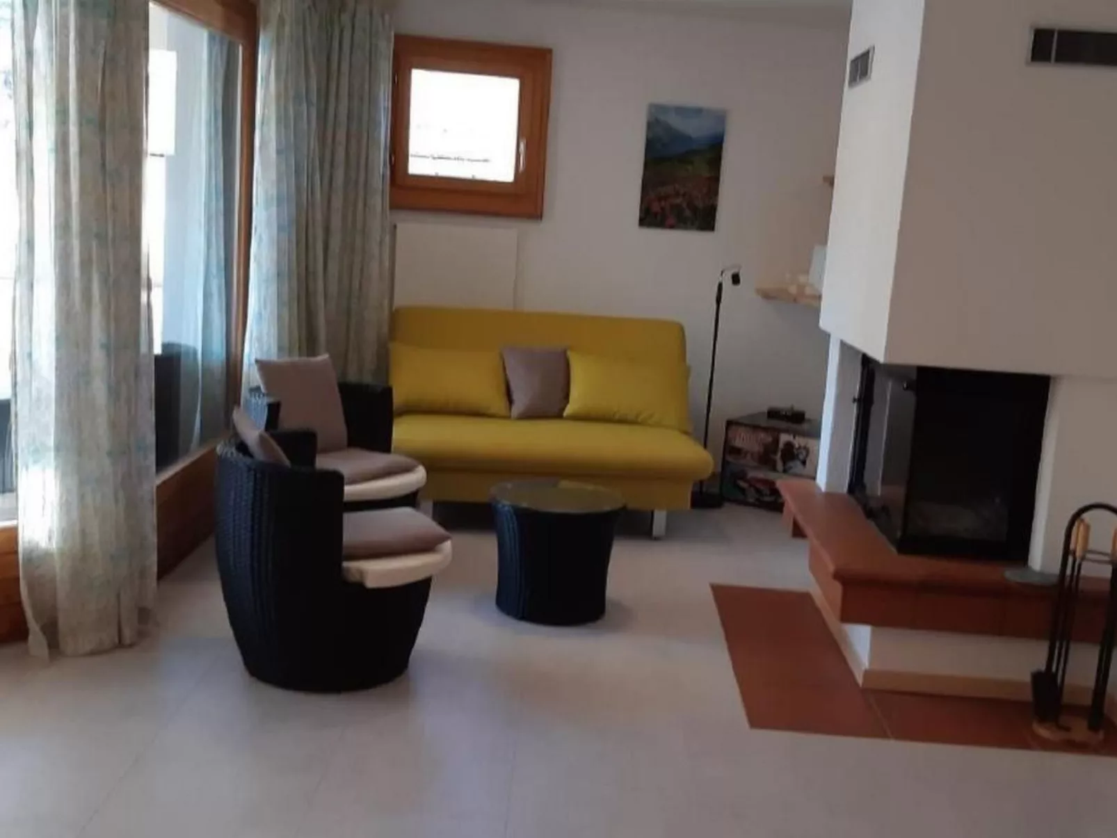 Chesa Polaschin  E-Binnen