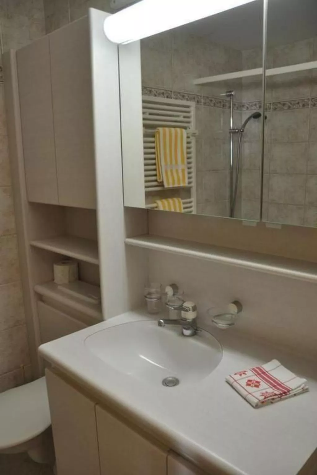 Chesa Semnadur H2-Binnen