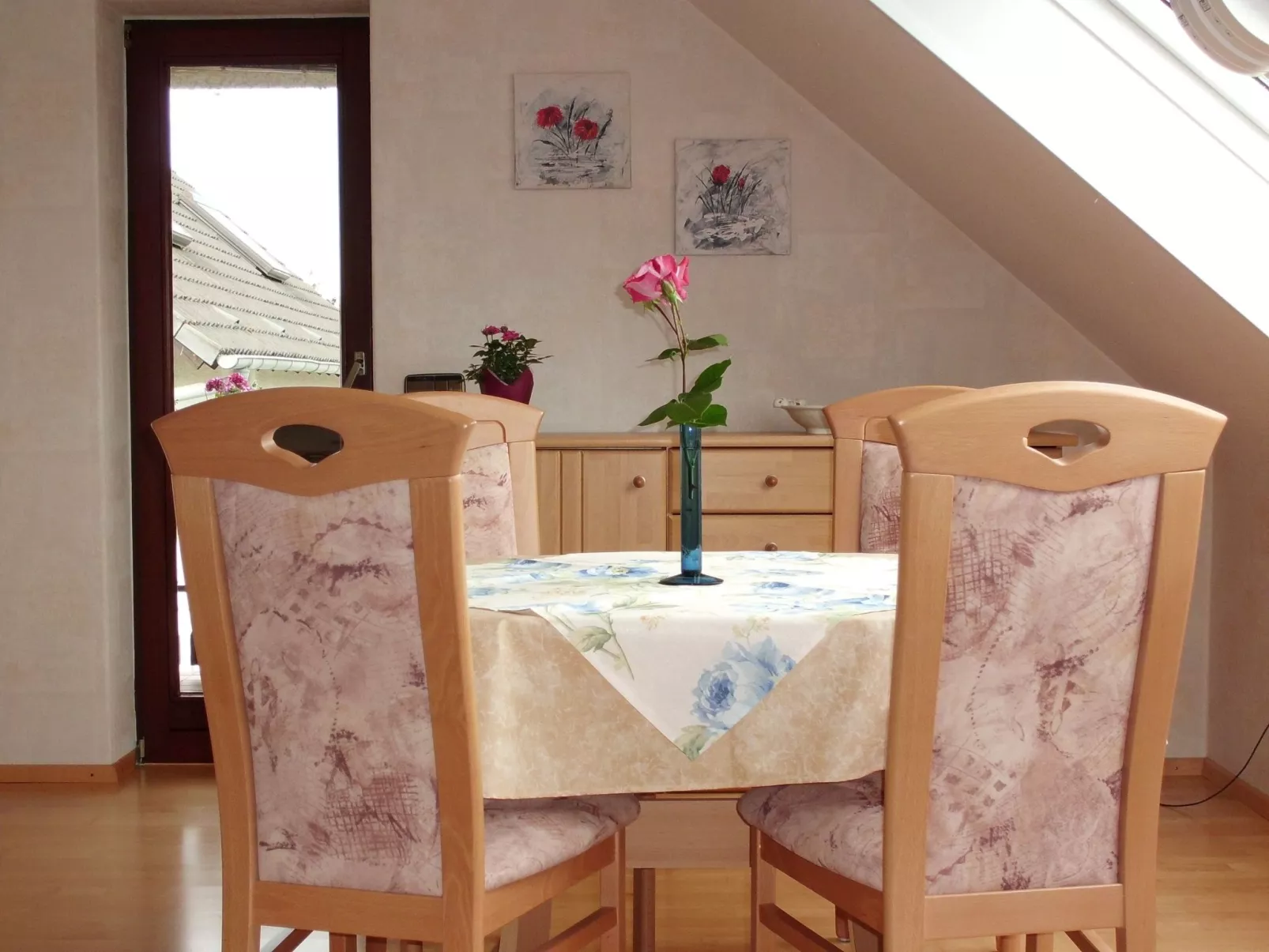 Gerä¤umige Ferienwohnung in Lay am Moselhang-Binnen