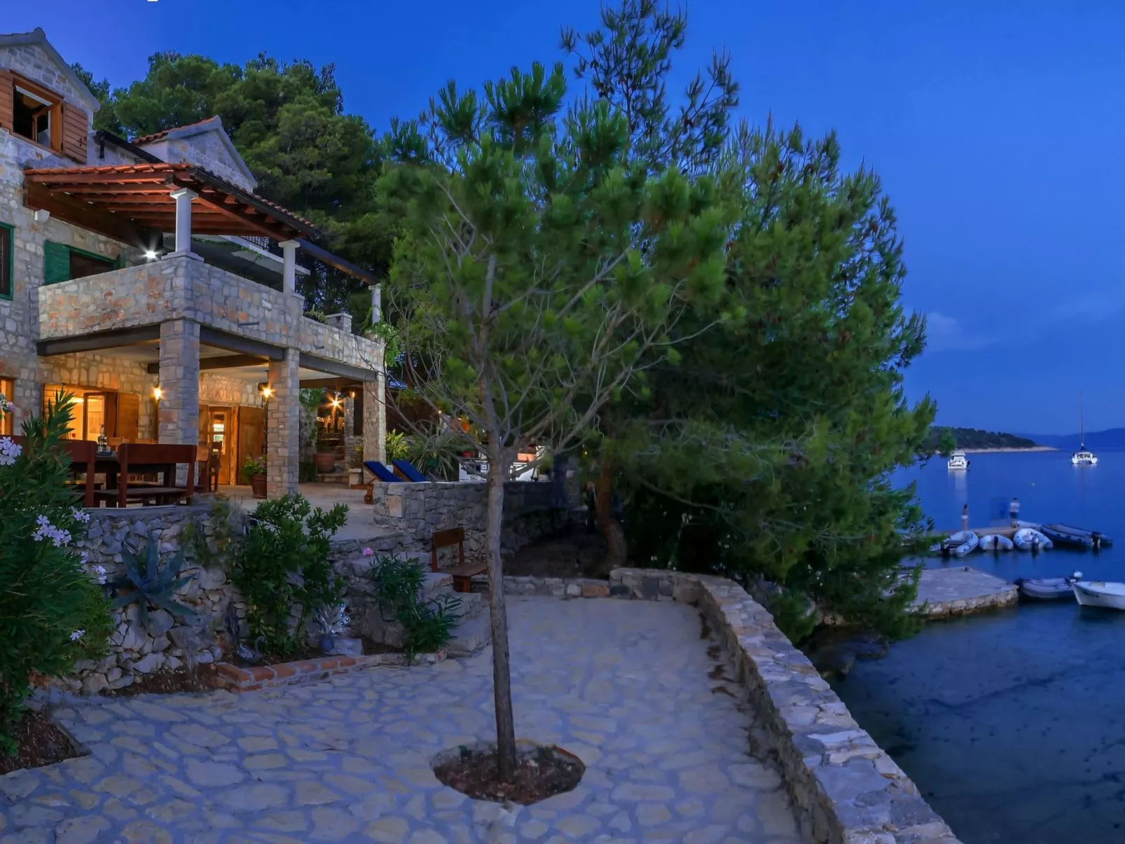 Hidden Heaven Private Resort - Beheizter Pool-Buiten