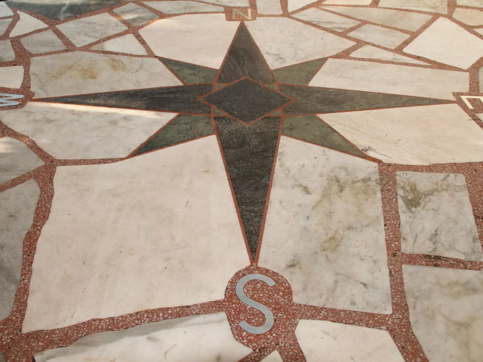 Appartement in Malinska mit Großer Terrasse-Buiten