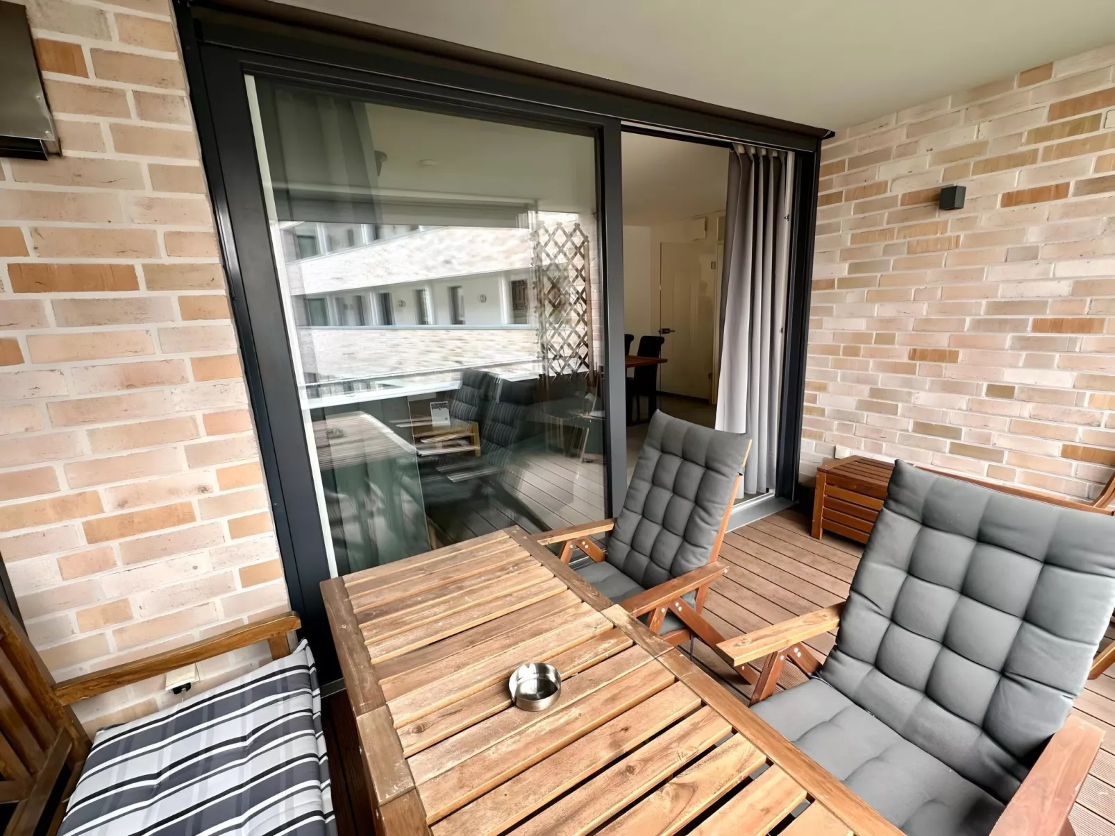 FeWo Am Citybogen-Buiten