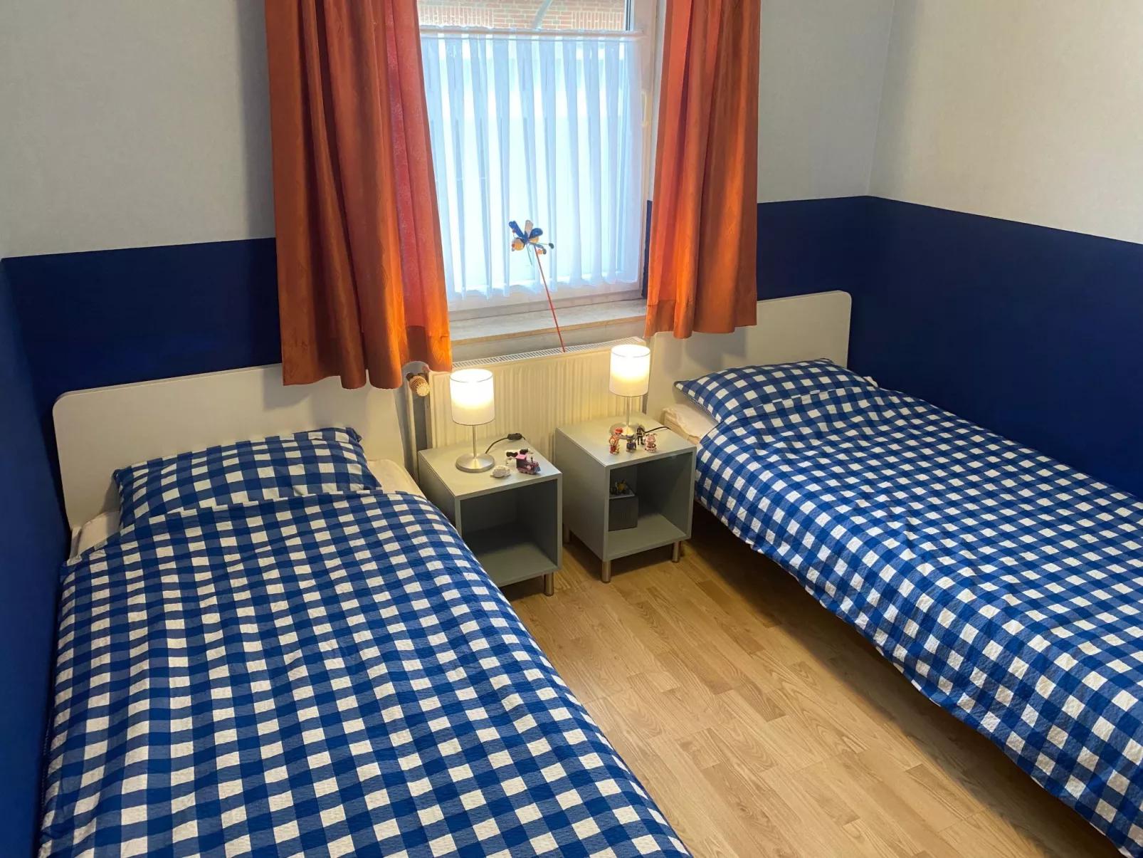 Helle Erdgeschosswohnung mit sonniger Terrasse-Binnen