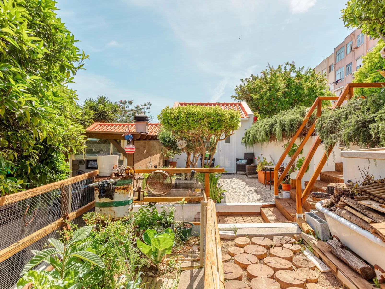 In Algés mit Kleinem gemeinsamem Pool - Buiten