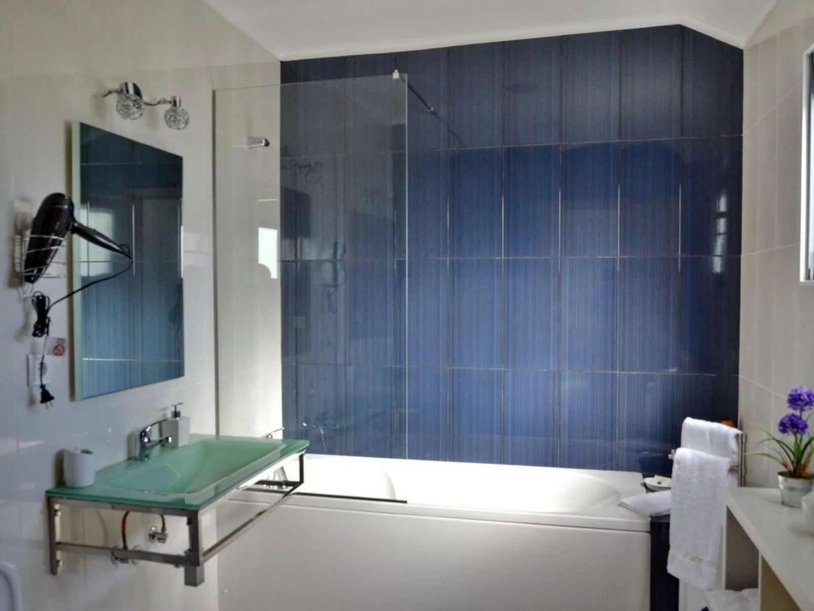 Warmwasser Haus 2-Binnen