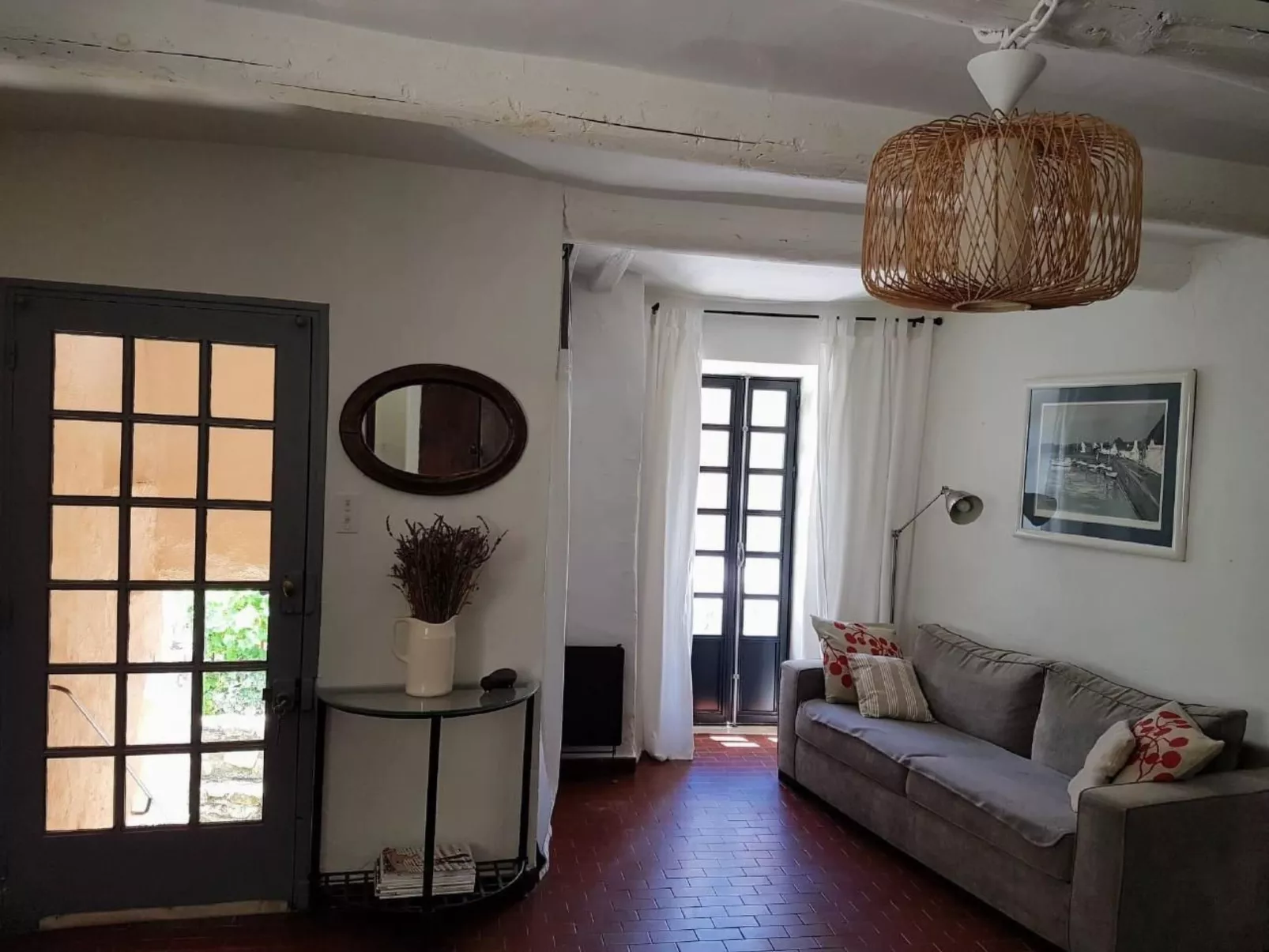 Provenzalisches Haus aus Naturstein in Gigondas-Binnen