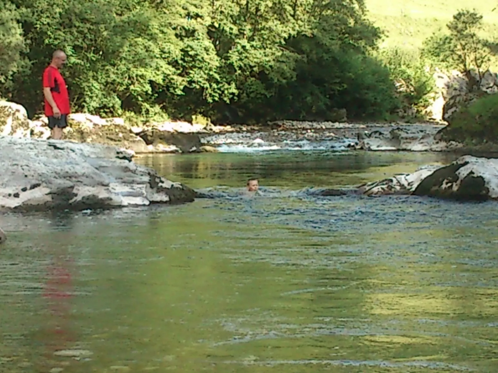 "Au Crêt du Bois" (Auf dem Wald)-Buiten