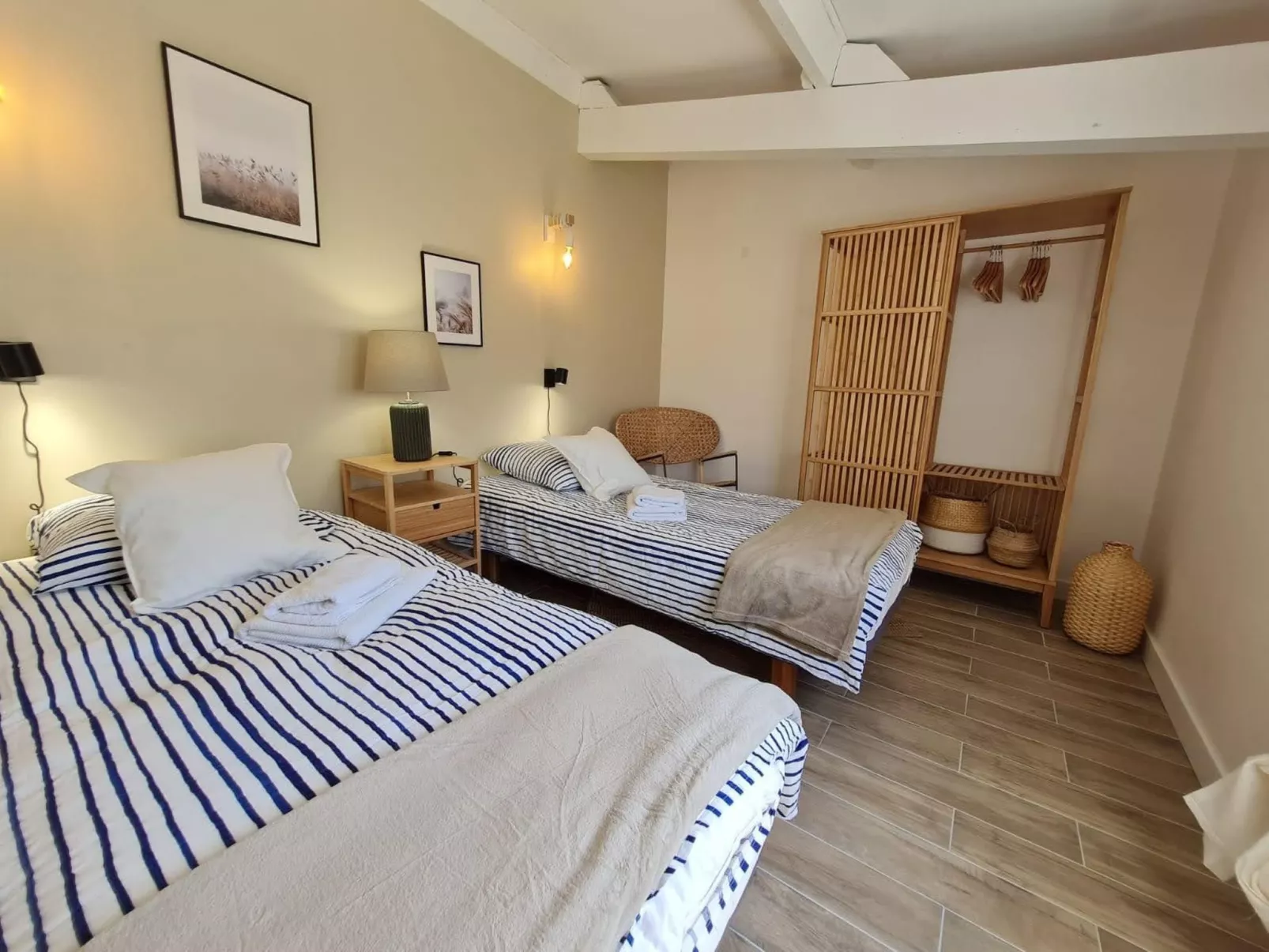 Im Herzen der Weinberge, große Terrasse mit atemberaubendem Blick auf das Meer, - Image-tags.info