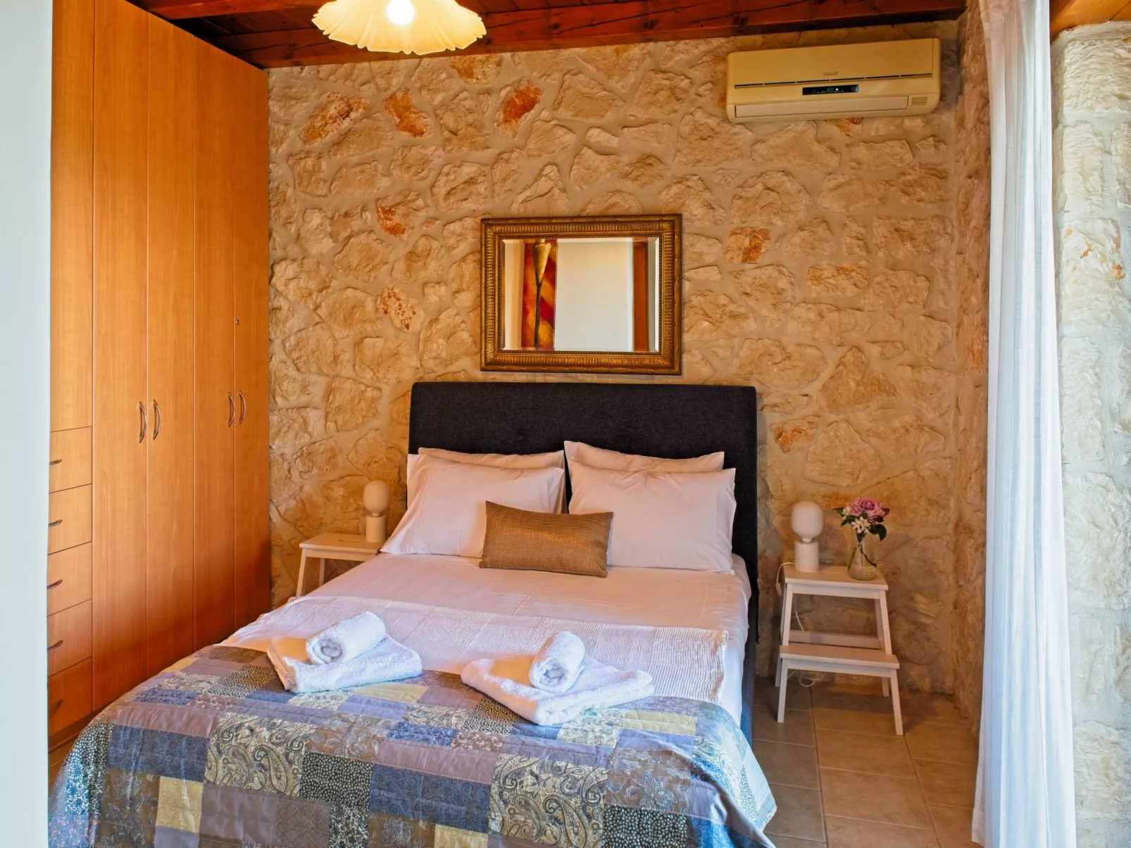 Traditionelle Villa mit privatem Pool-Binnen