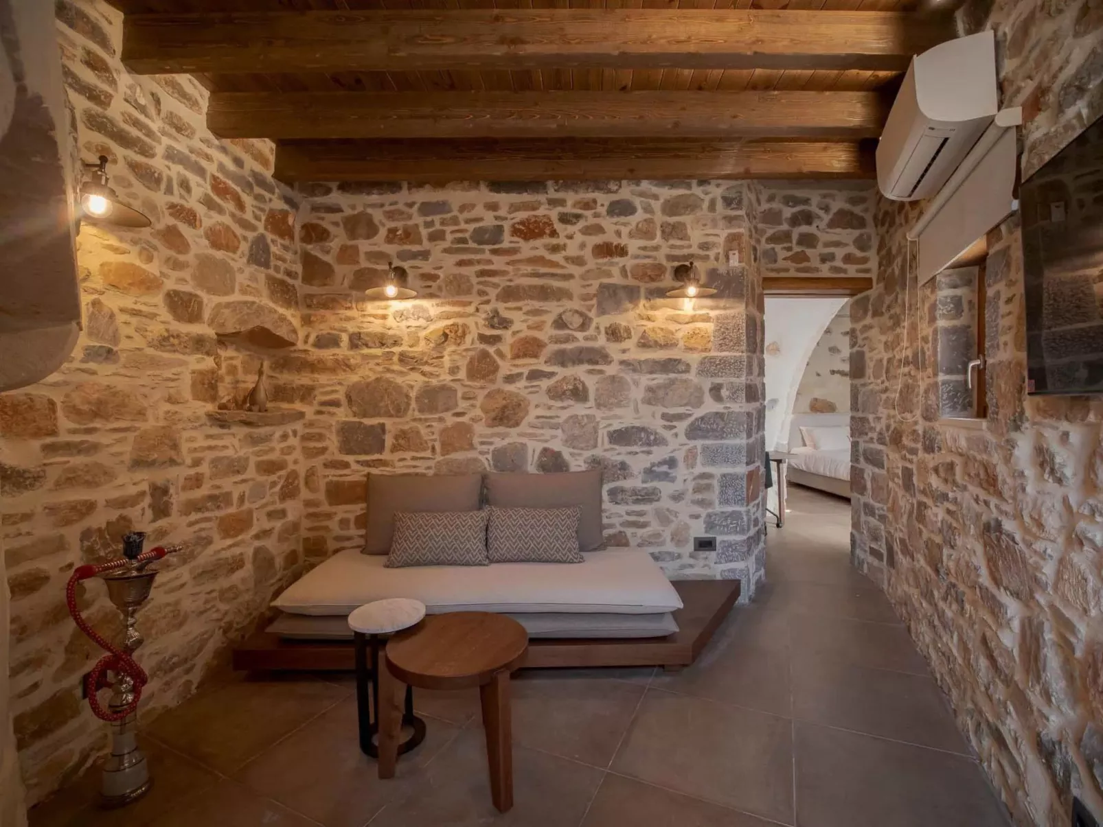 Santa Veneranda bei Checkin Mikrospito-Binnen