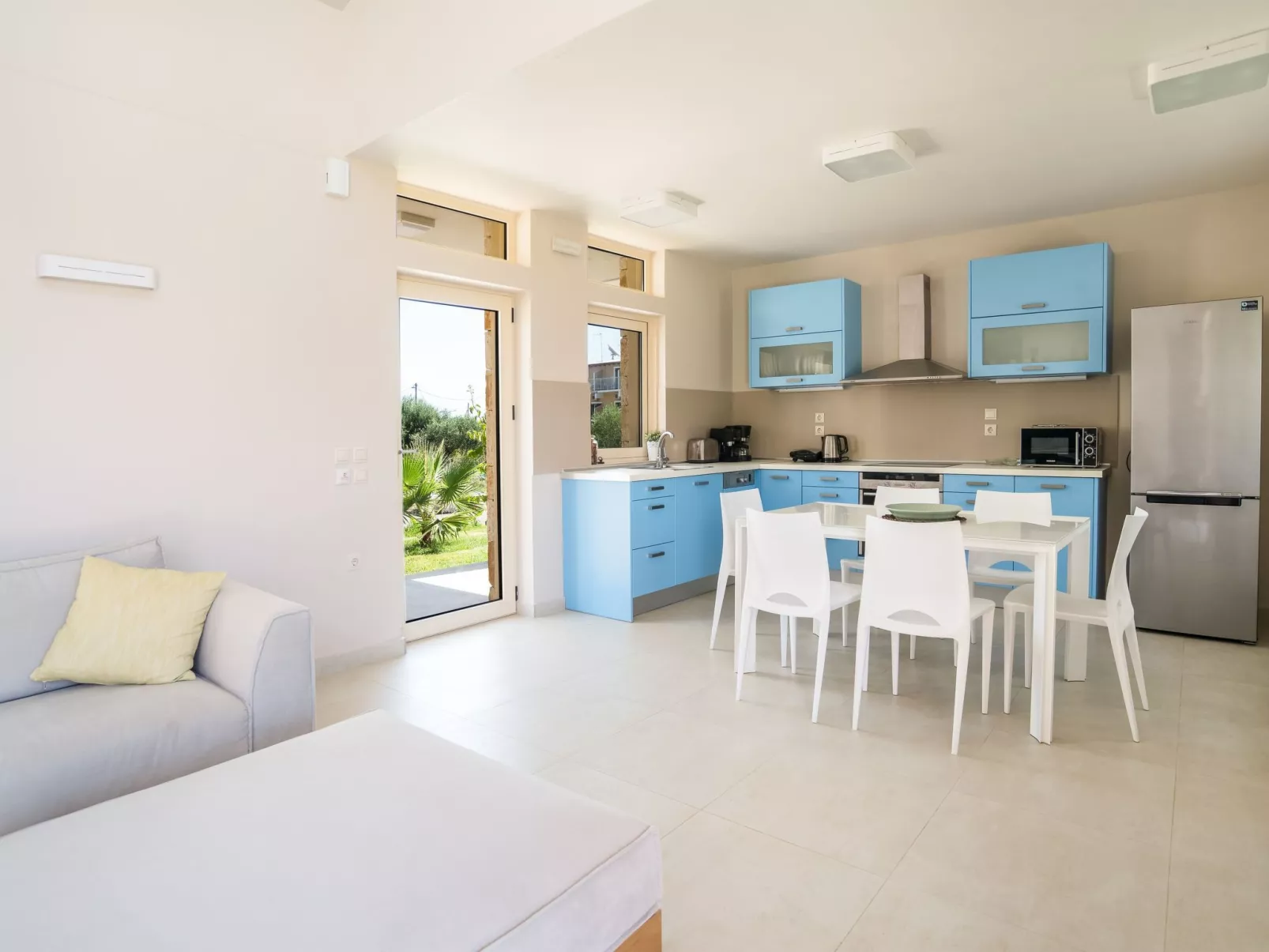 Villa Thalassa mit Schwimmbad und Garten-Binnen