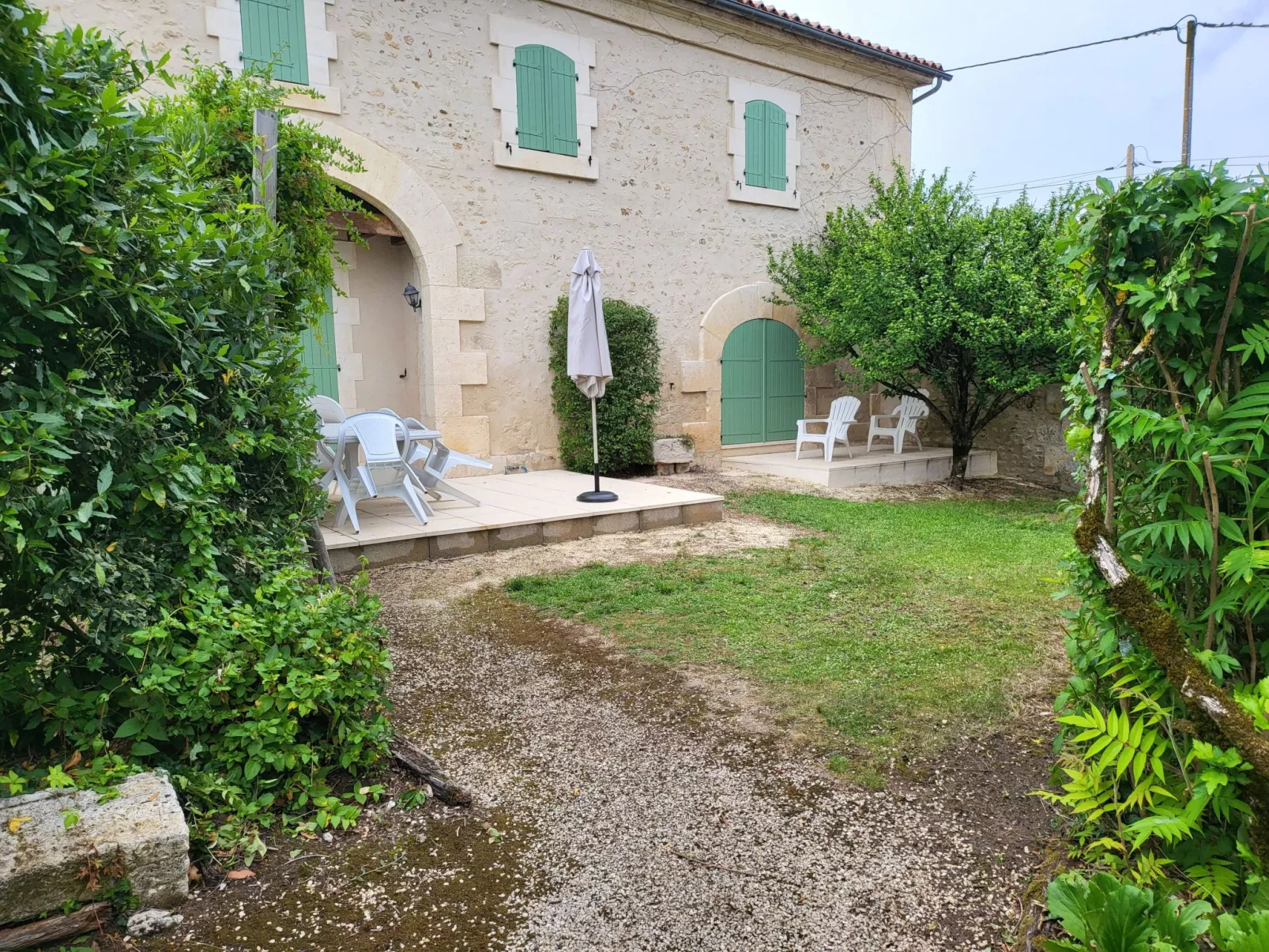 Domaine des Prairies de Latry-Buiten