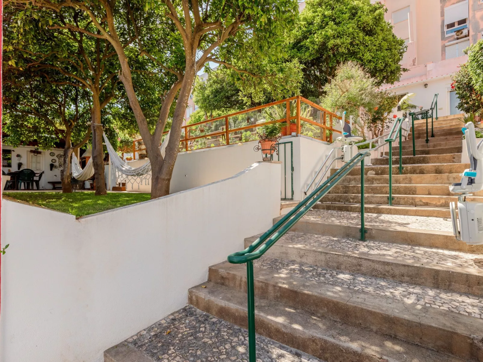 Nette Wohnung mit Kleinem gemeinsamem Pool - Buiten