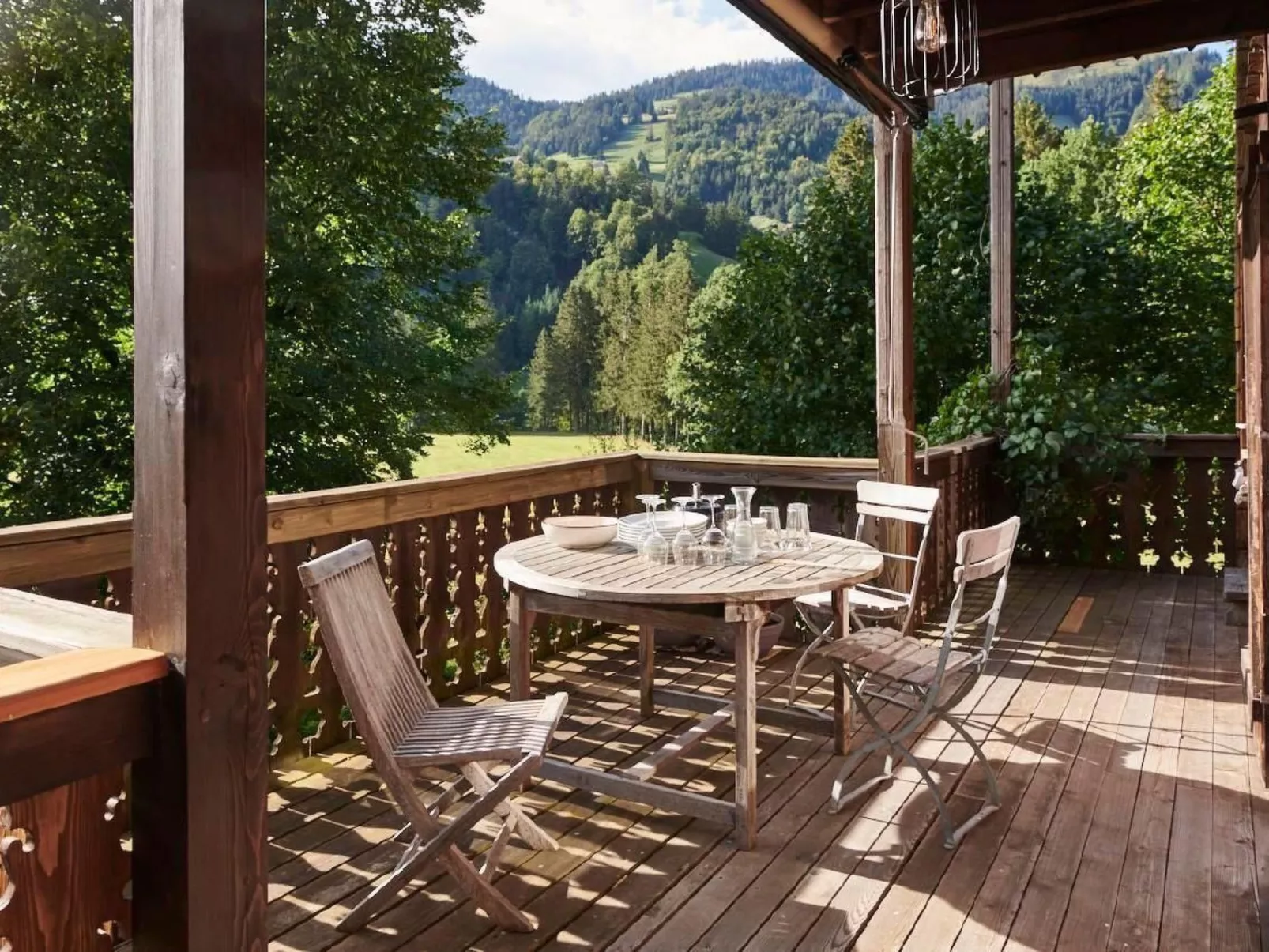 Maison des Fées - Stiftung Ferien im Baudenkmal-Buiten