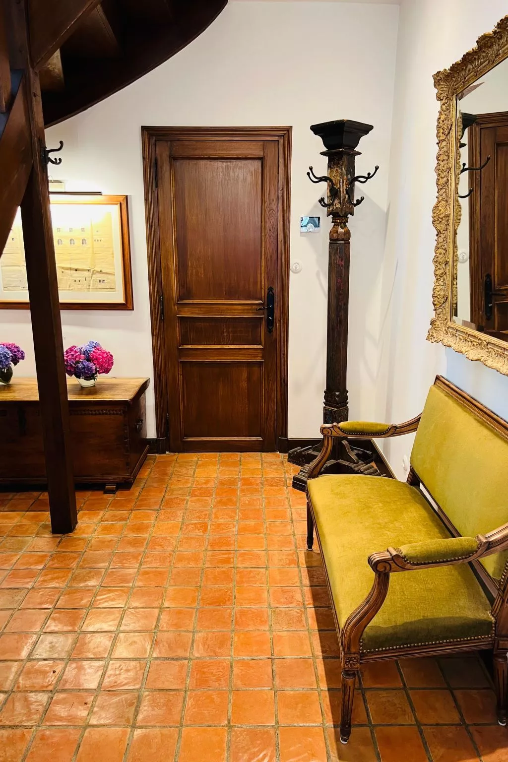 Villa Monrepos-Binnen