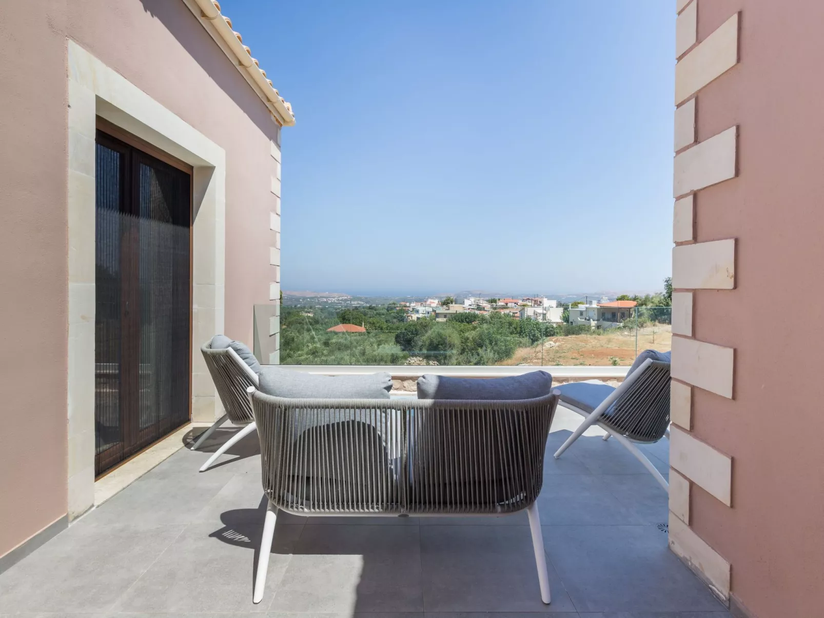 Brandneue Villa mit Meerblick, privatem Pool und Ping Pong-Buiten