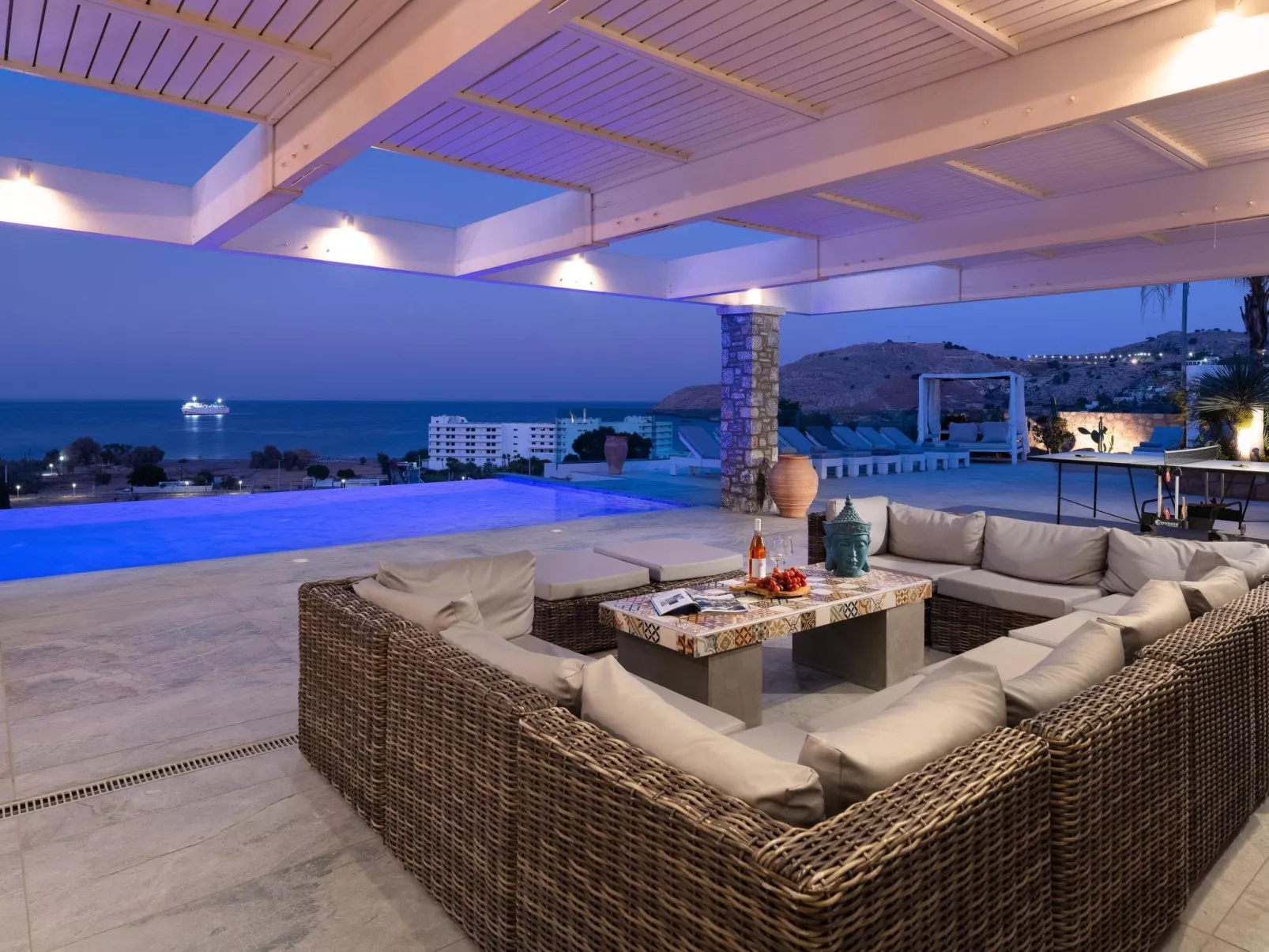 Moderne Luxusvilla-Image-tags.info