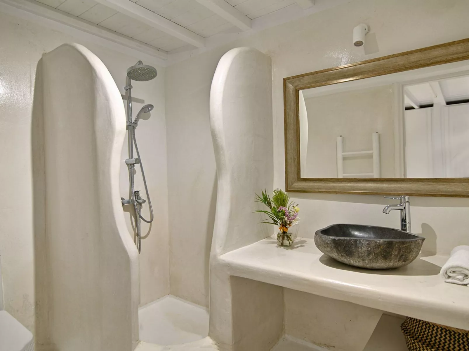 "Versteckte Perle am Meer mit Pool und HotTub"-Image-tags.info