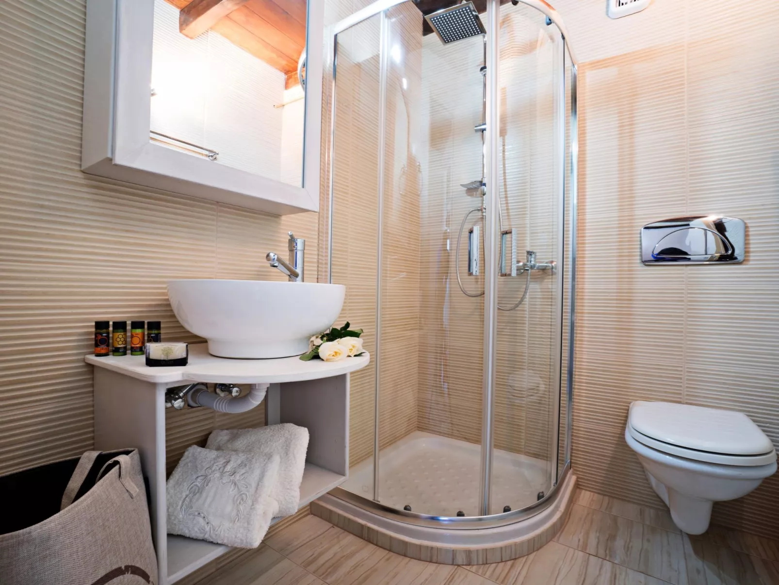 Kostenloses Frühstück, Pools, Kinderbereich, für 20 Gäste-Binnen