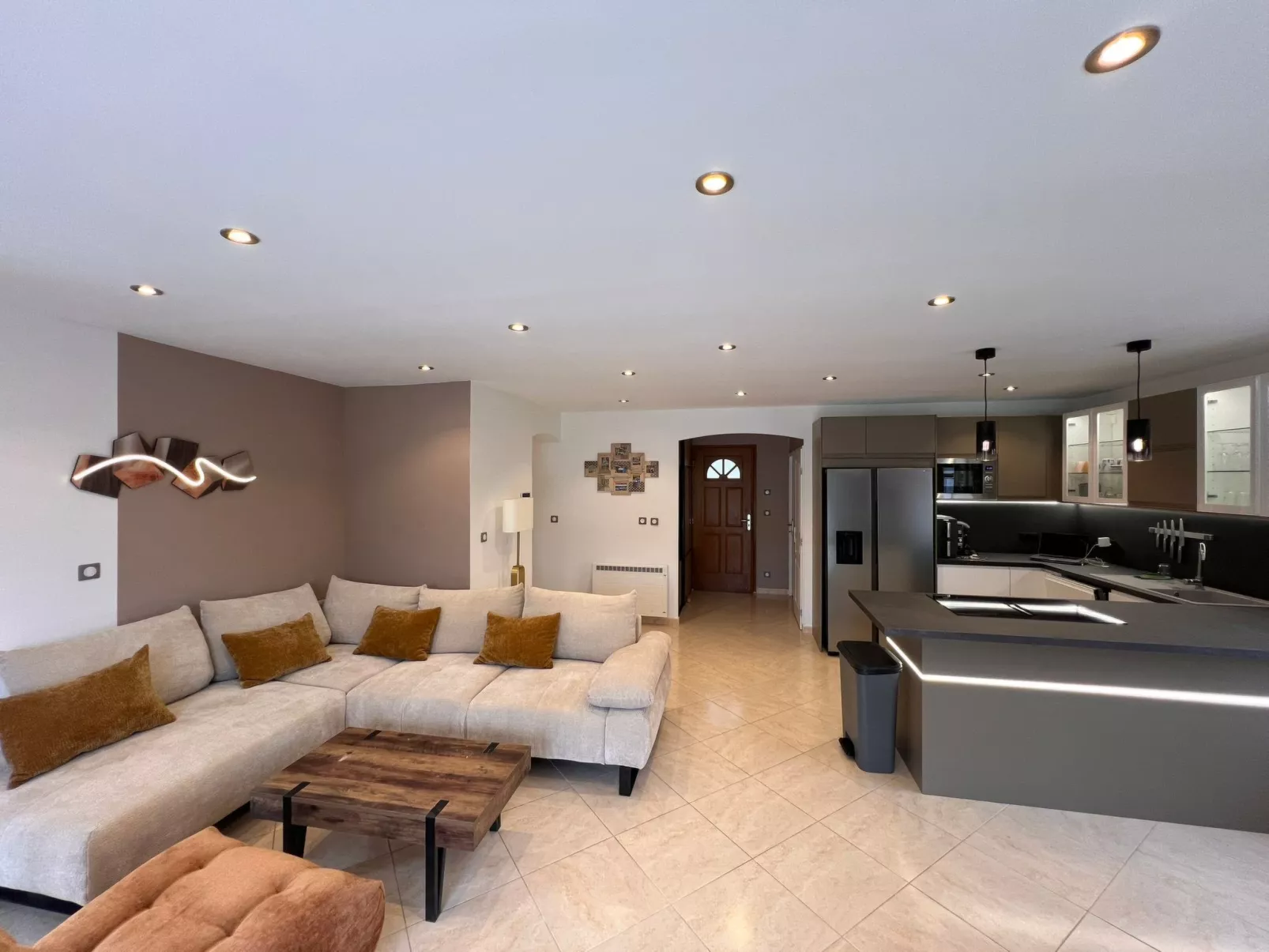 Villa 3 Schlafzimmer beheizter Pool privater Jacuzzi-Binnen