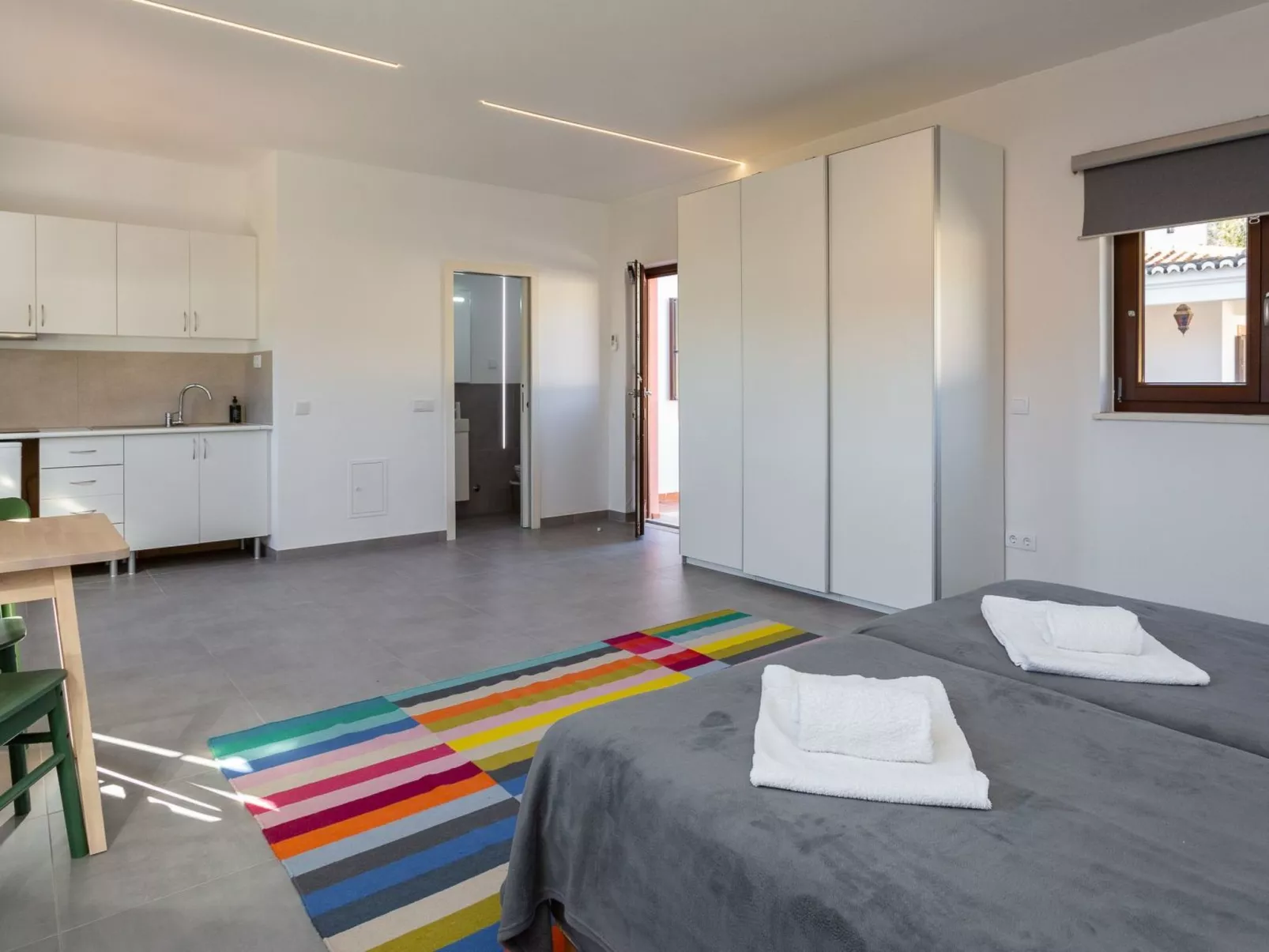 Ferienvilla "Mouraria" mit Blick auf das Wasser-Image-tags.info