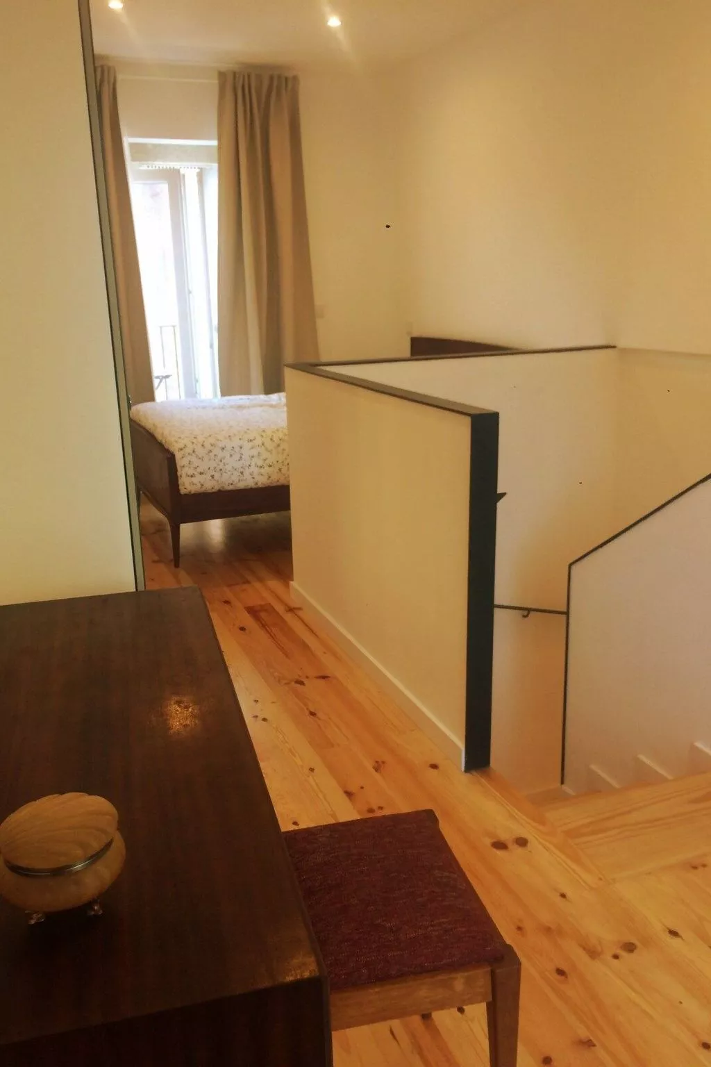 Gelbes Haus im historischen Zentrum-Image-tags.info