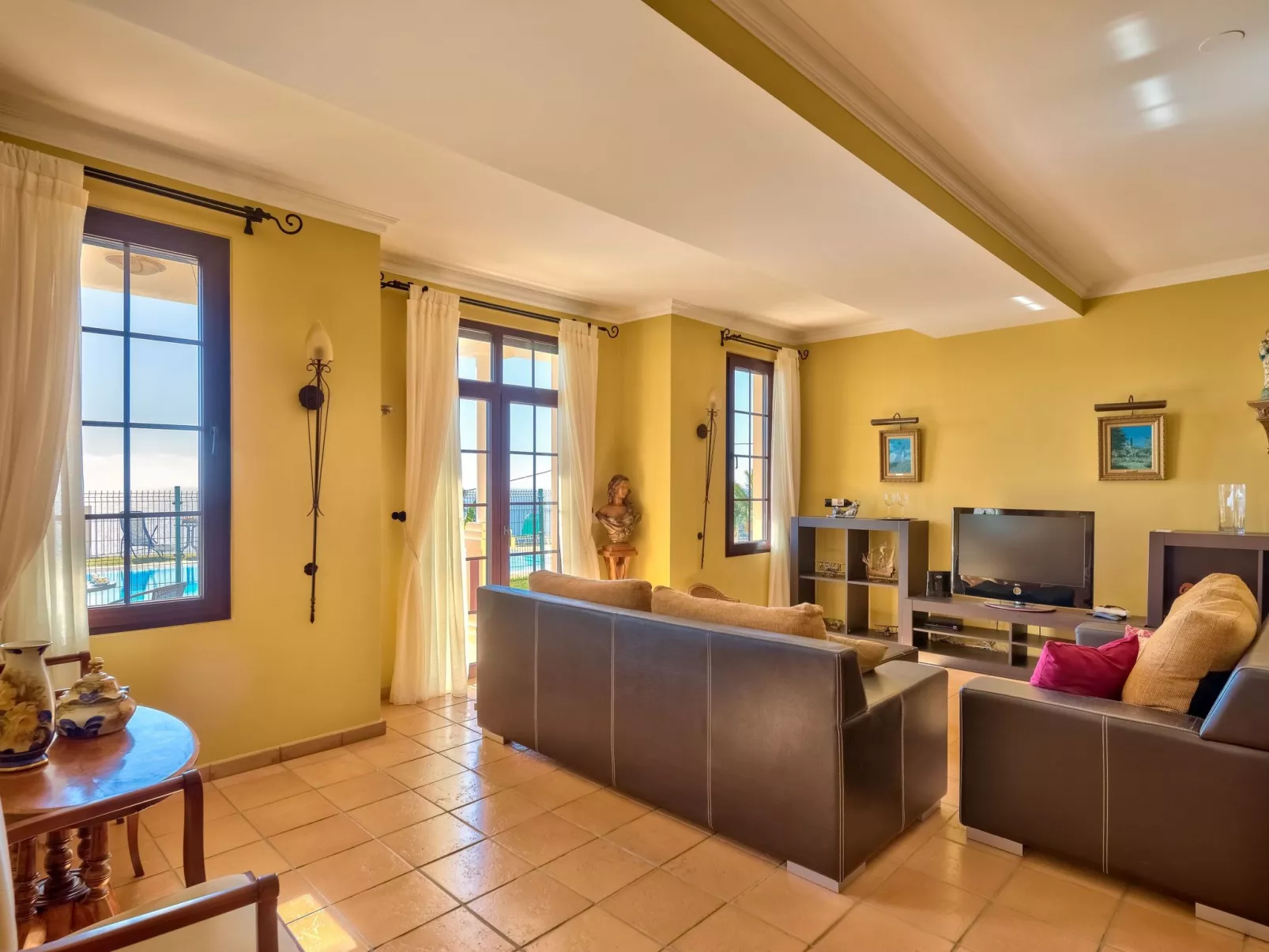 Königliche Villa Amores-Binnen