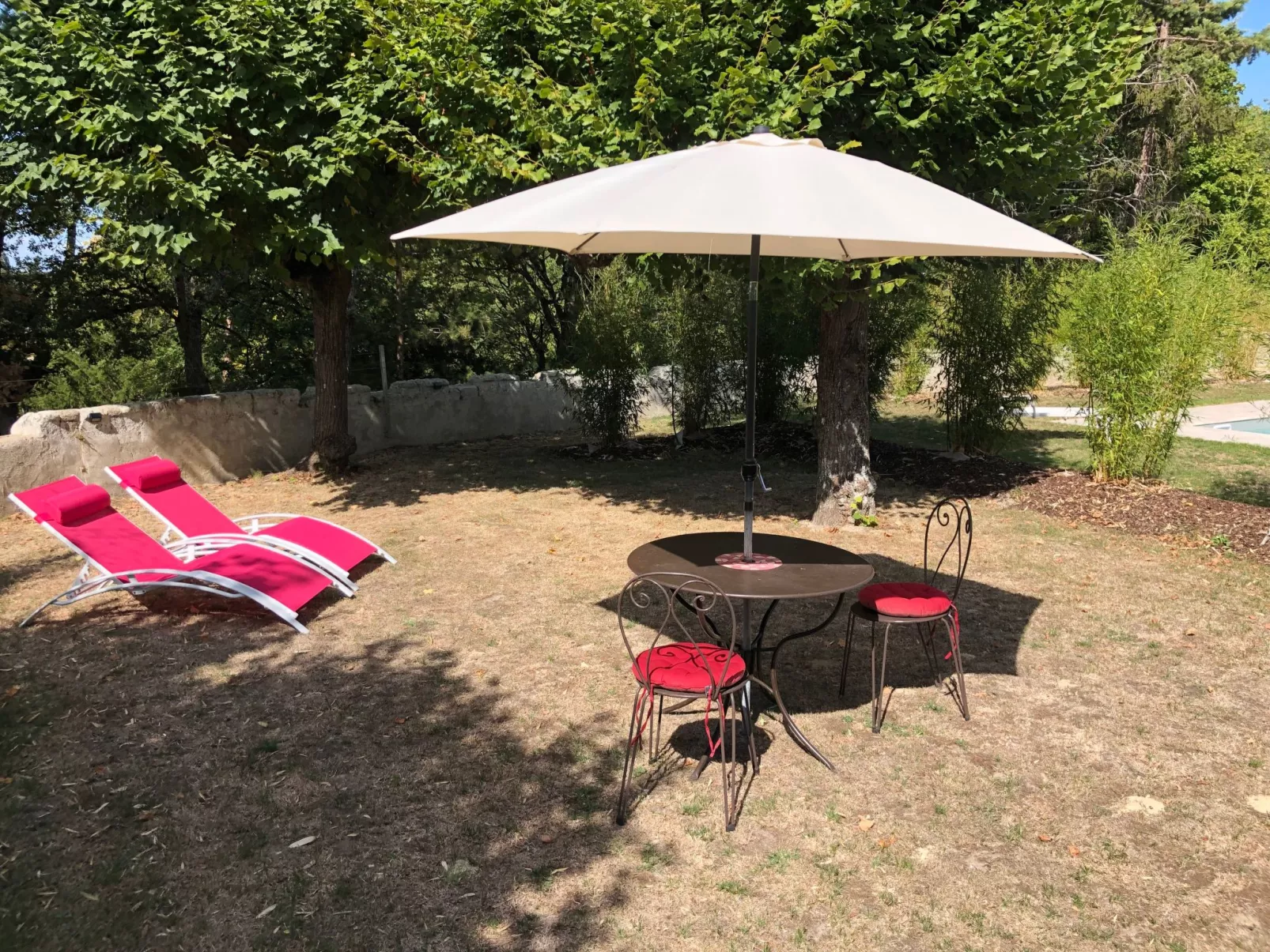 Cottage Parc 70m2 mit Pool in Azay le rideau-Buiten