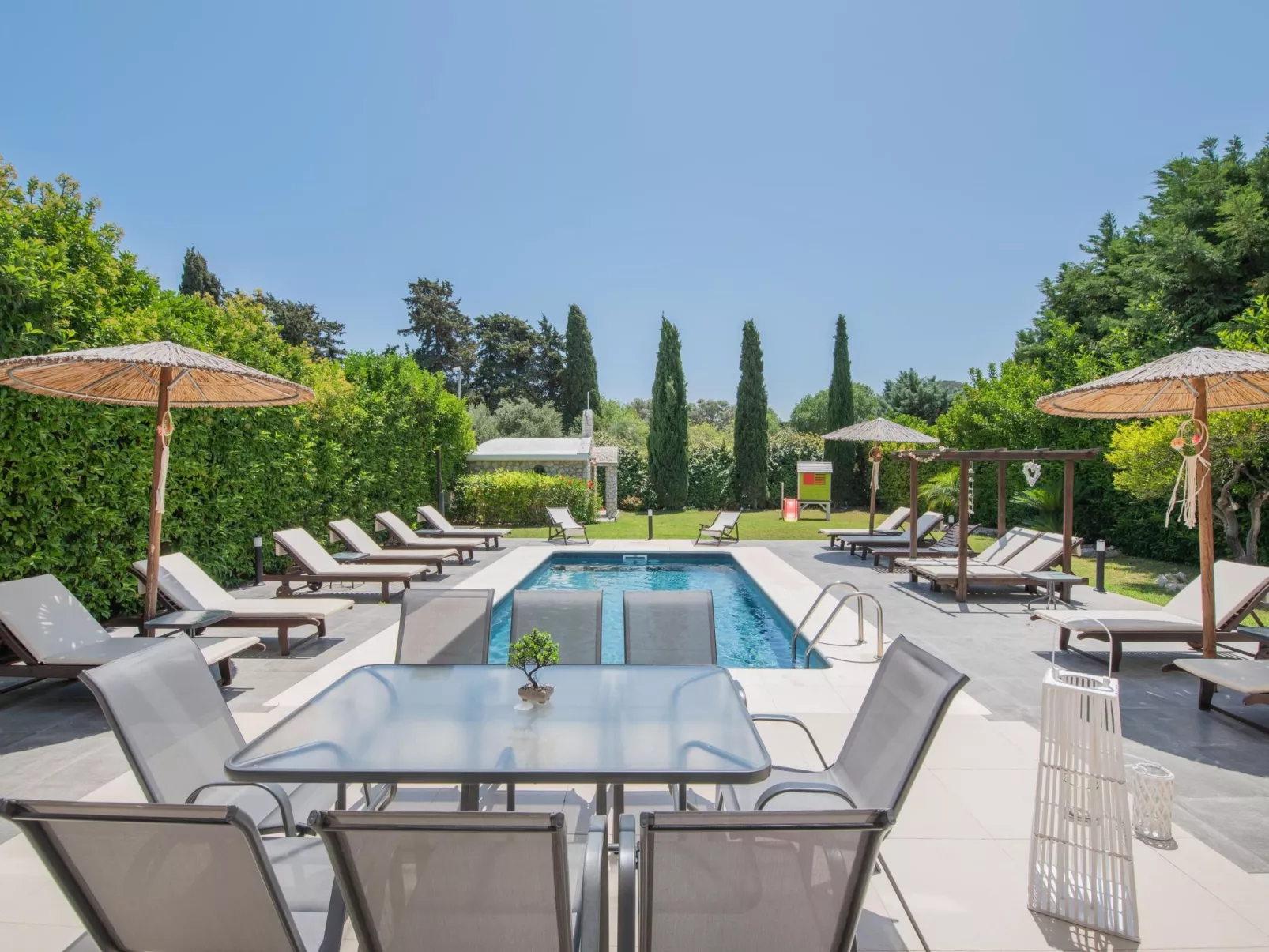 Luxuriöse Ferienvilla Elena-Buiten