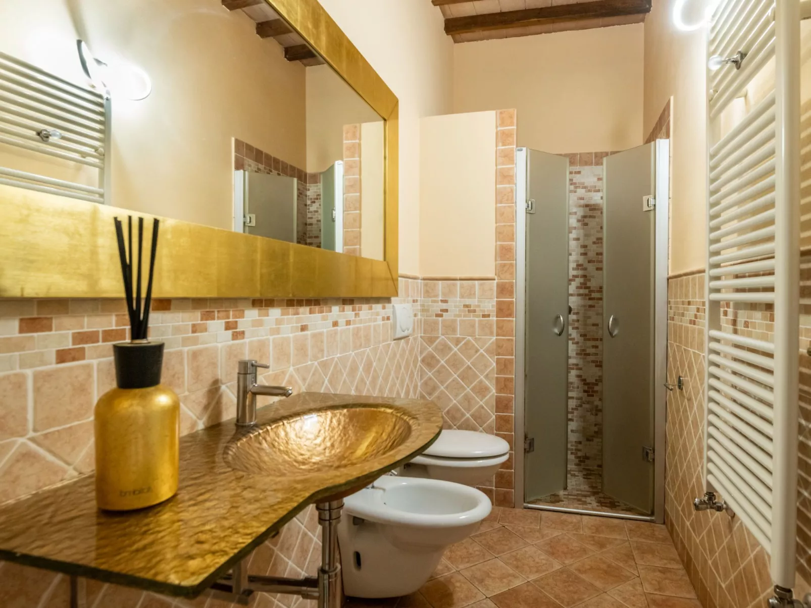 Für 10 Personen und 4 Kinder in Chianni, Toskana (Provinz Pisa)-Binnen