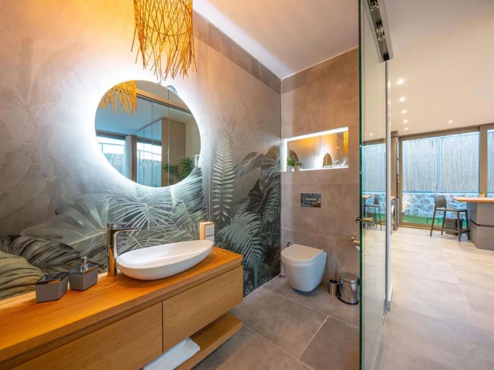 Schöne Villa mit großem Pool-Binnen